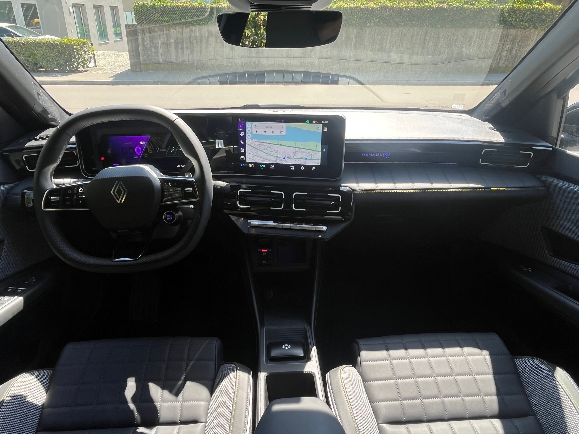 RENAULT R4-image-3