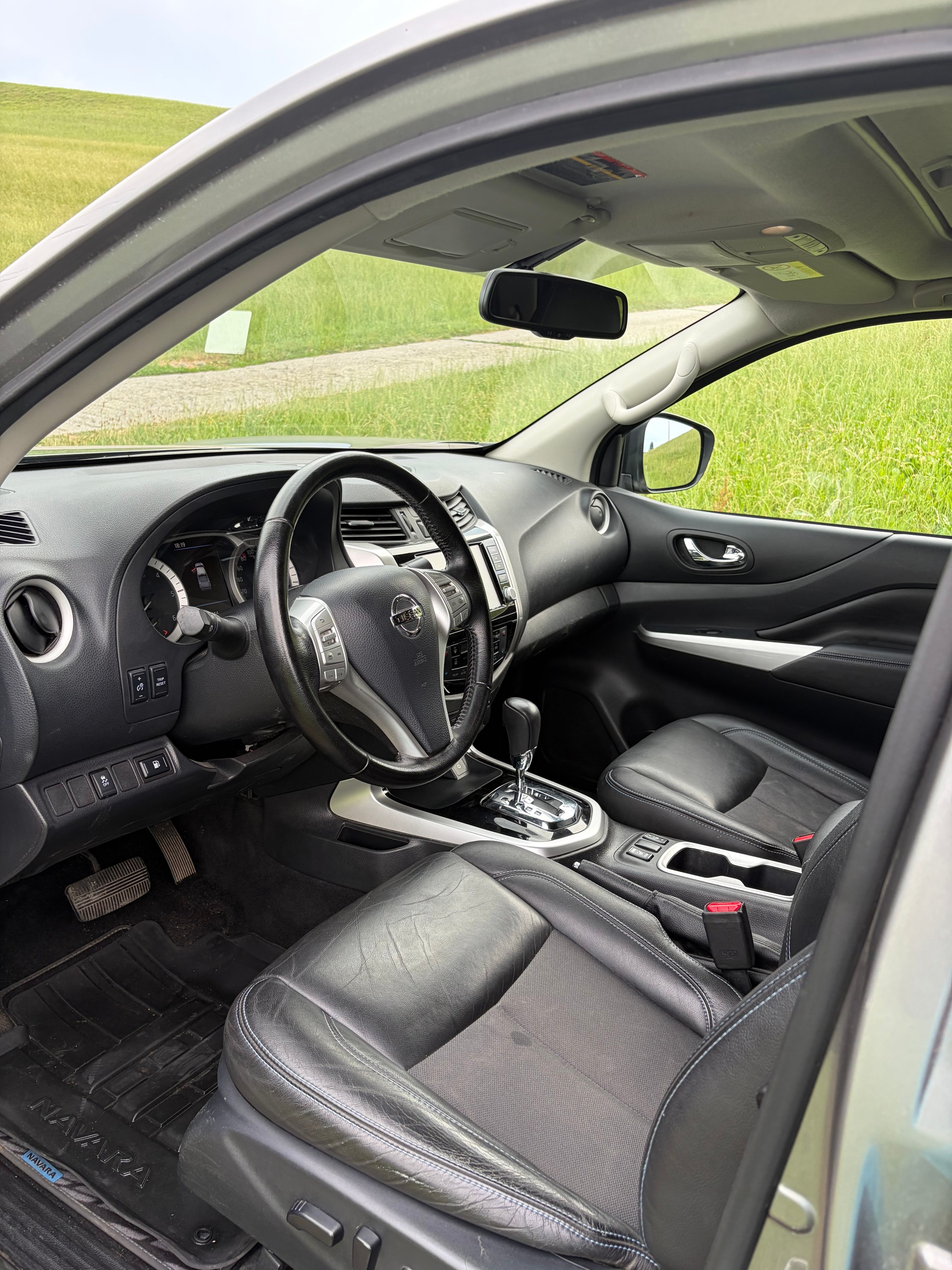 NISSAN 2.3 dCi Double Cab N-Guard-image-4
