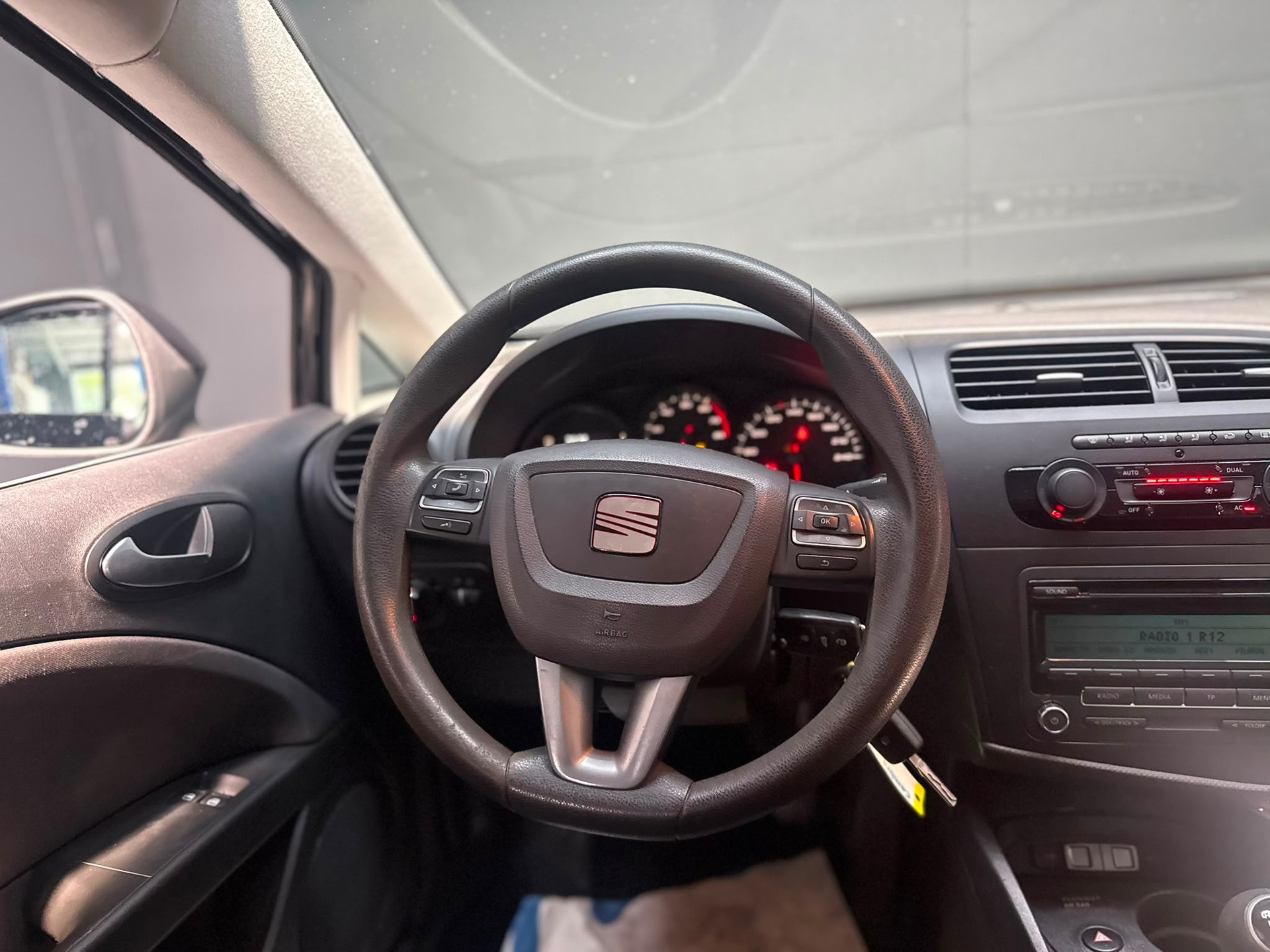 SEAT Leon 1.2 TSI Style-image-9
