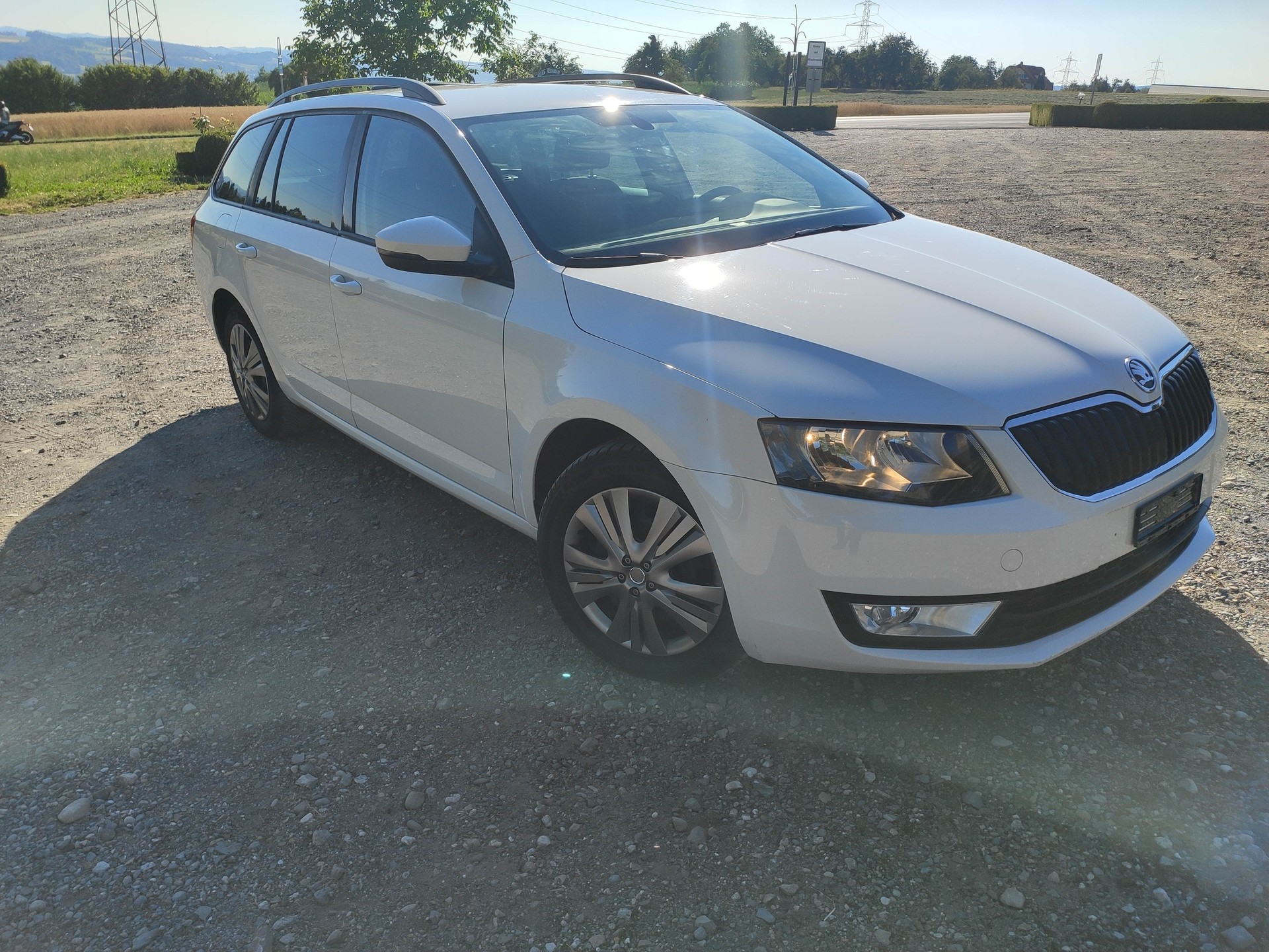 SKODA Octavia Combi 1.6 TDI Ambition DSG-image-3