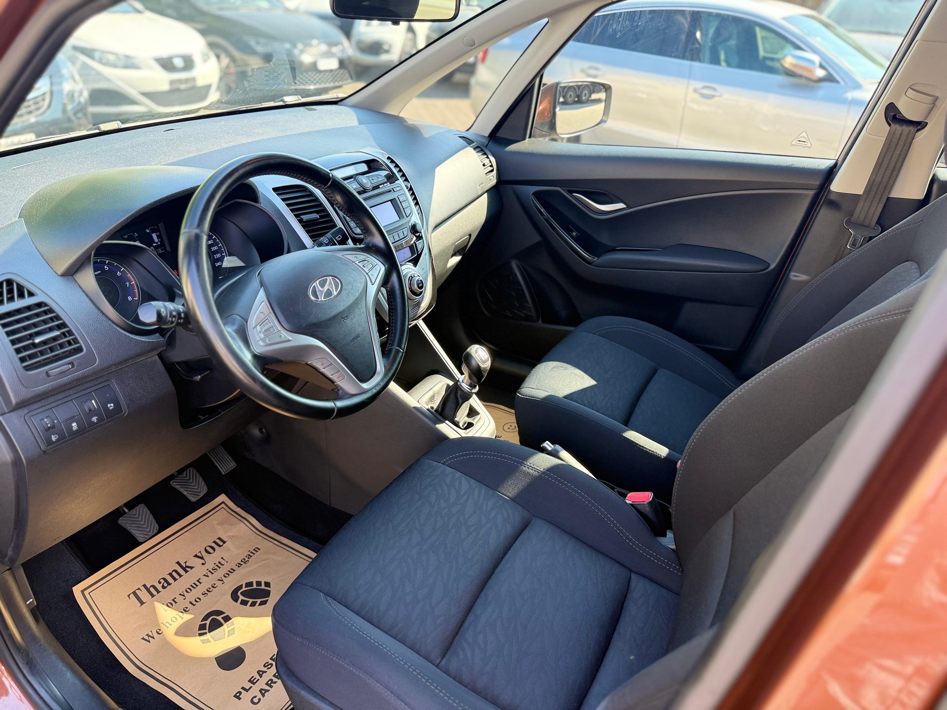 HYUNDAI iX20 1.6 Style-image-27