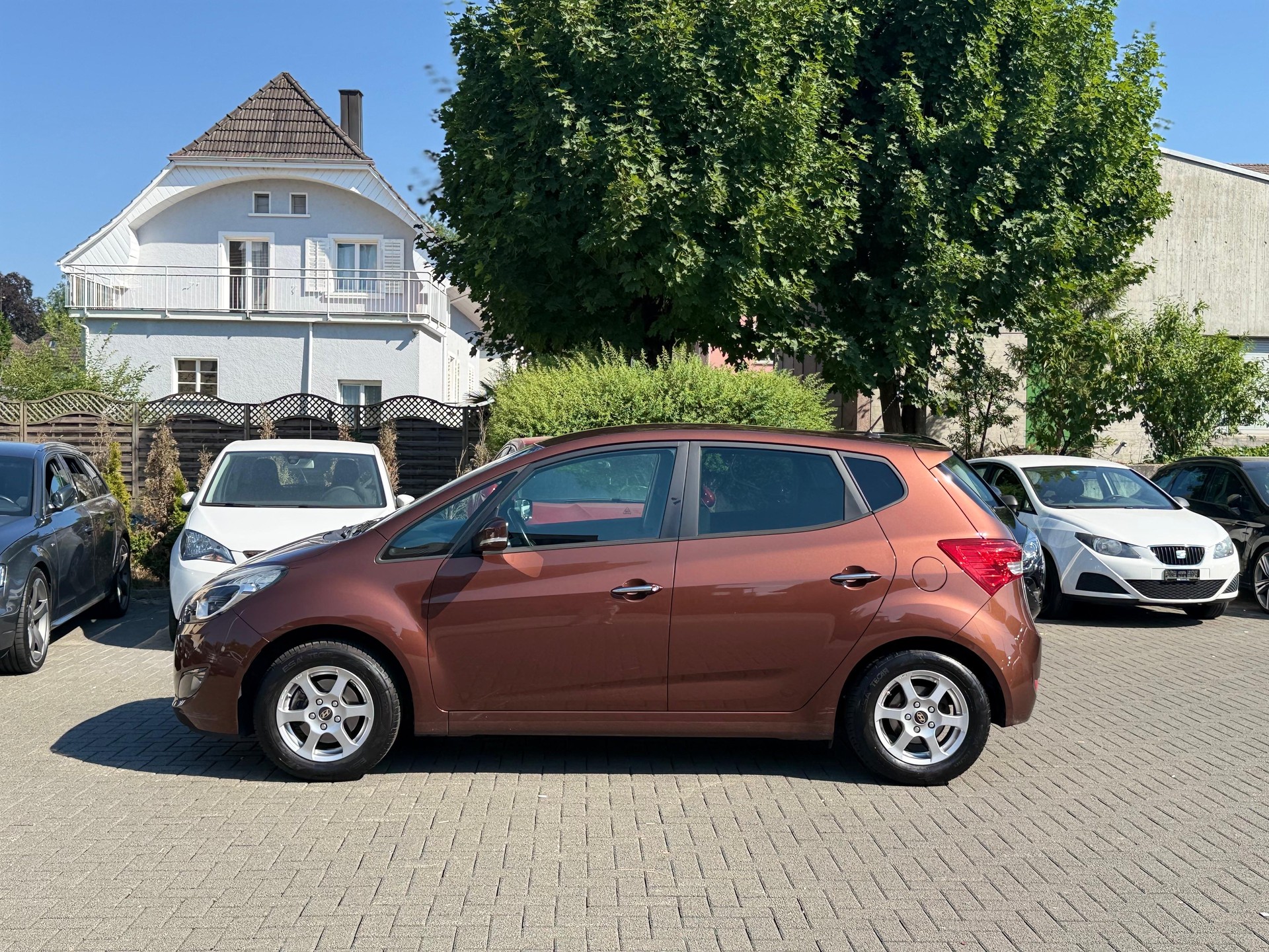 HYUNDAI iX20 1.6 Style-image-12