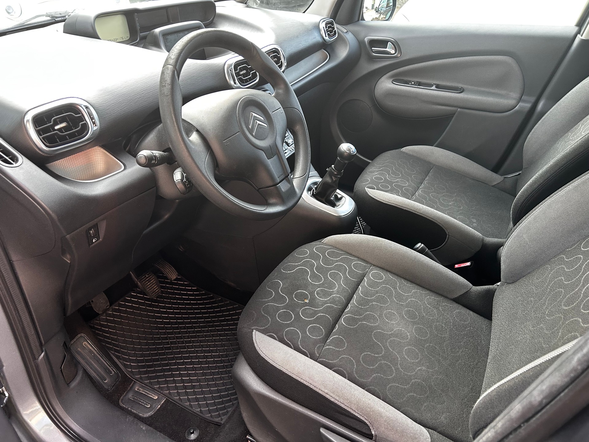 CITROEN C3 Picasso 1.6i 16V Séduction-image-7