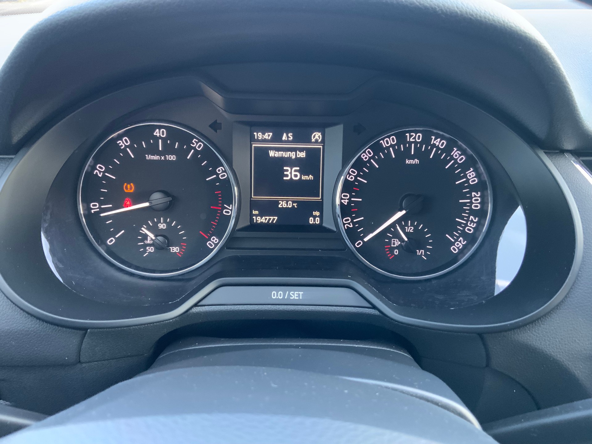 SKODA Octavia Combi 1.4 TSI Ambition-image-8