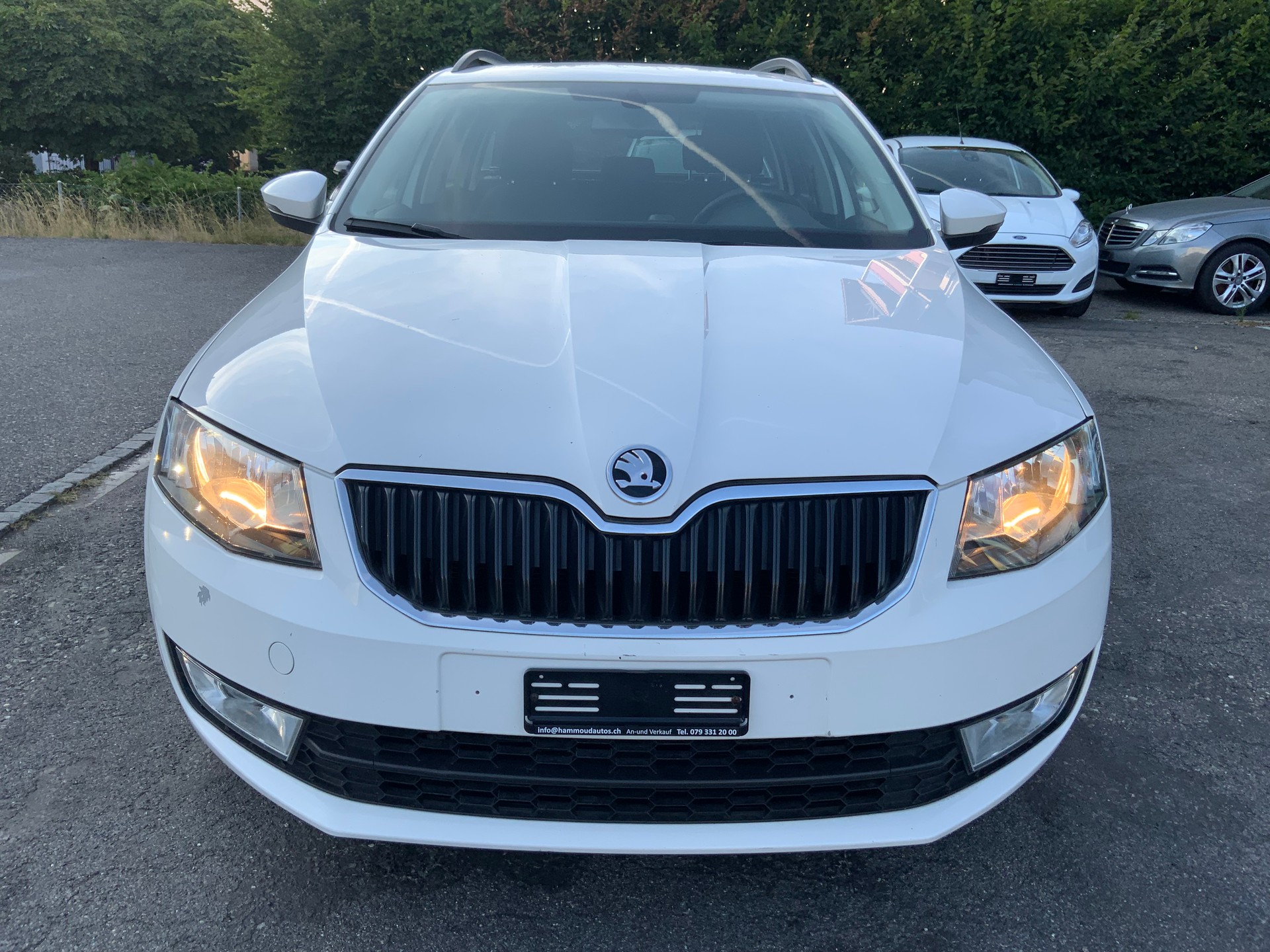 SKODA Octavia Combi 1.4 TSI Ambition-image-0