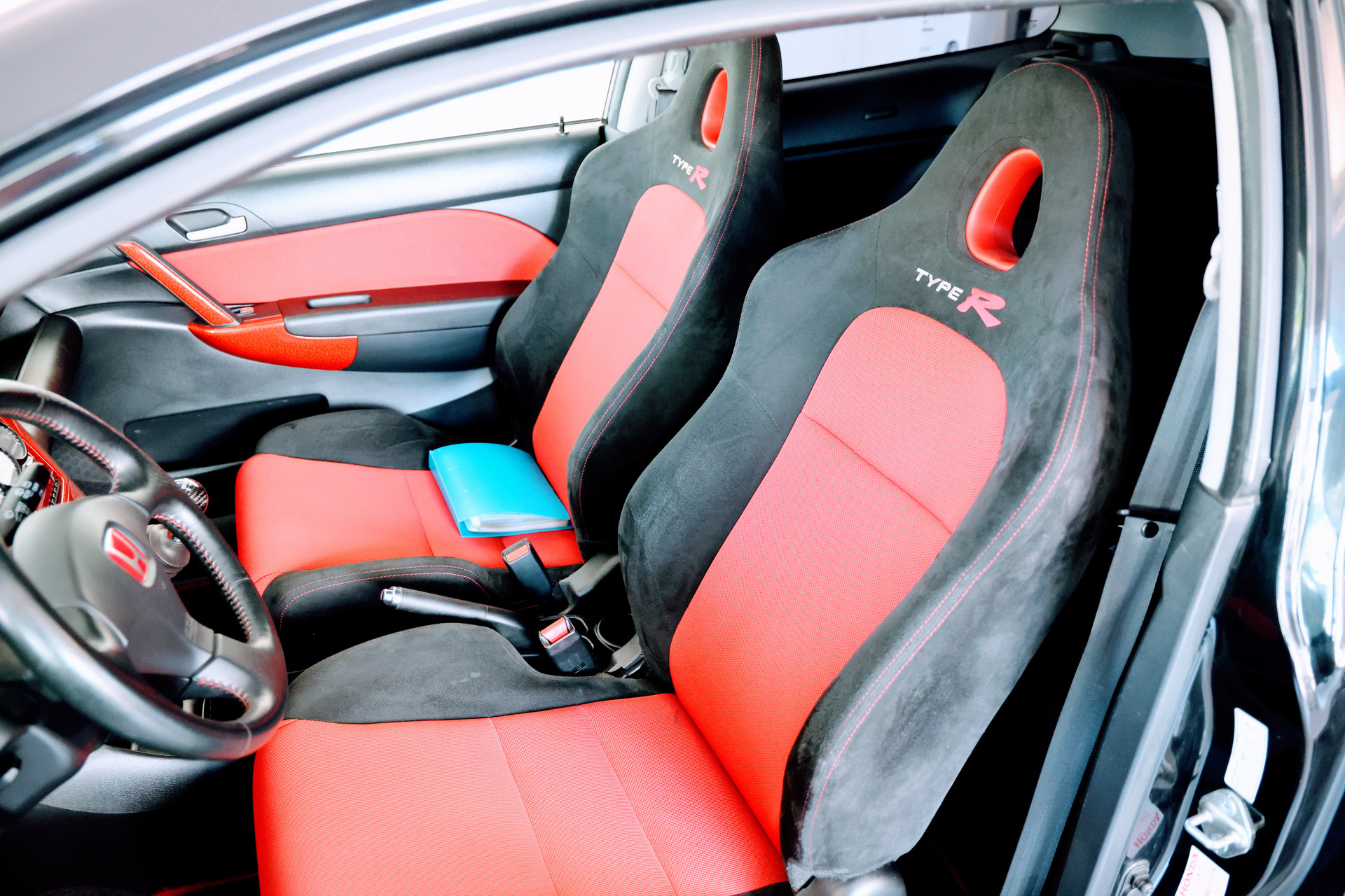 HONDA Civic 2.0i Type-R-image-11