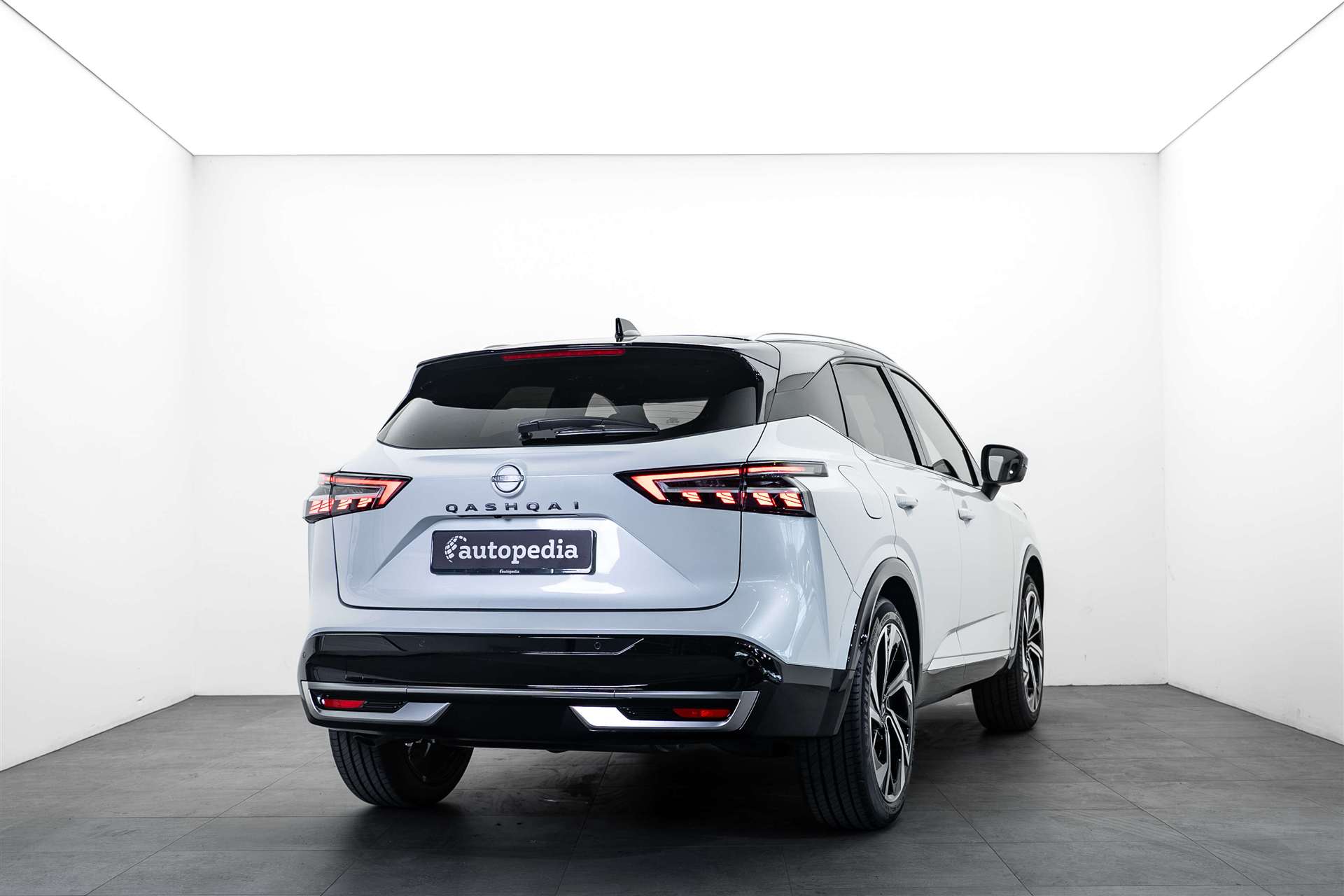 NISSAN Qashqai 1.3 DIG-T MHEV Tekna+ 4x4 Xtronic-Automat-showroom-element-2