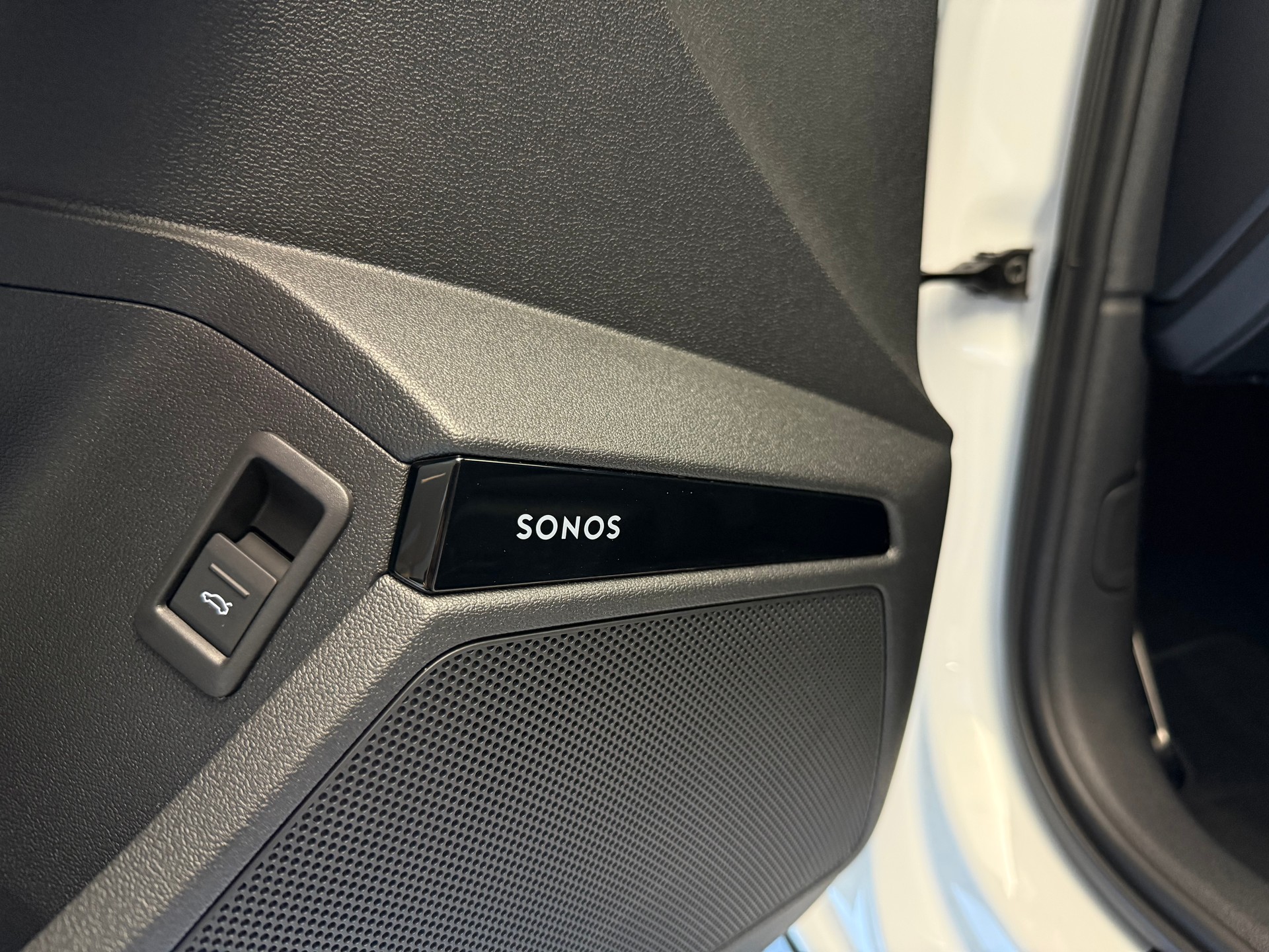 AUDI A3 allstreet 35 TFSI Attraction S-tronic-image-21