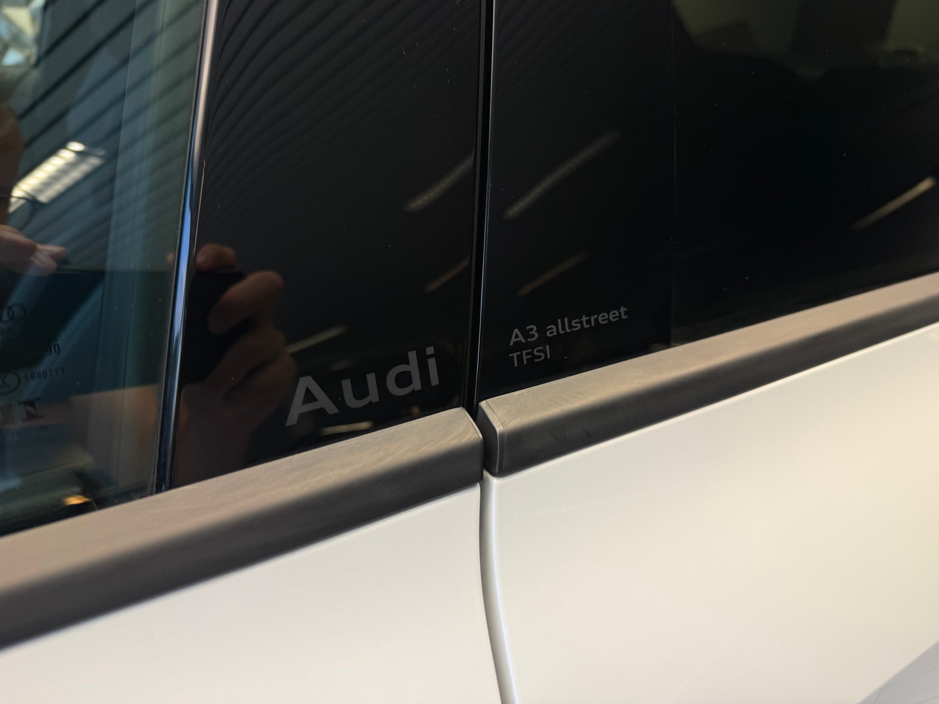 AUDI A3 allstreet 35 TFSI Attraction S-tronic-image-31