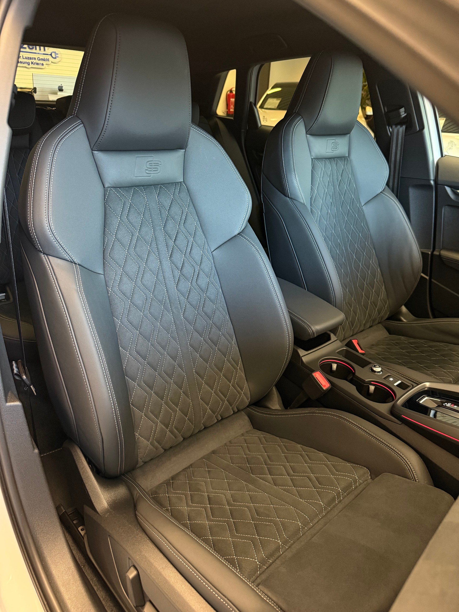 AUDI A3 allstreet 35 TFSI Attraction S-tronic-image-12