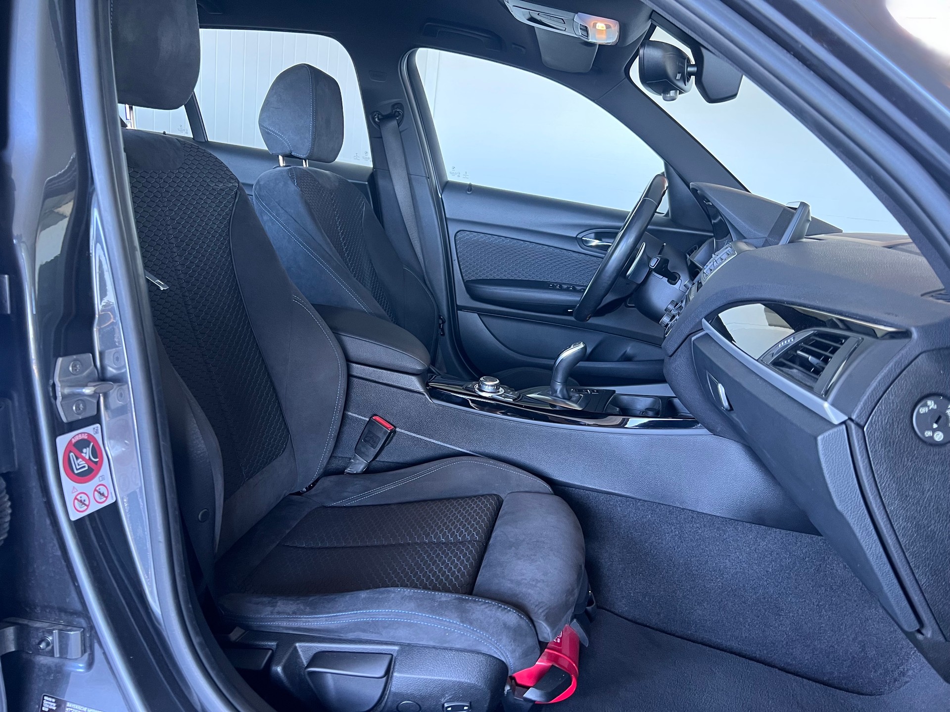 BMW 120d xDrive M Sport-image-13