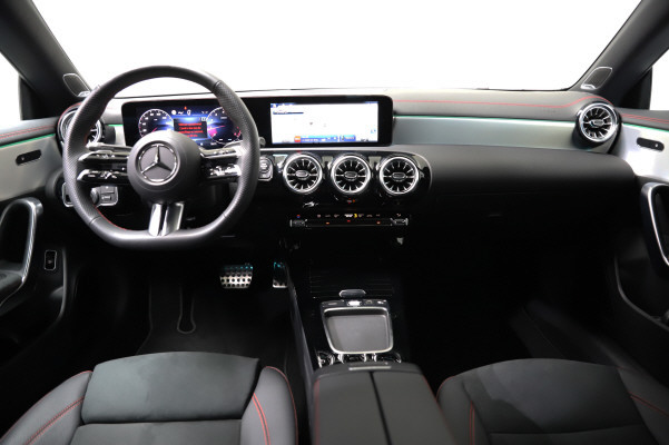 Image MERCEDES-BENZ CLA-180 CLA 180 7G-DCT