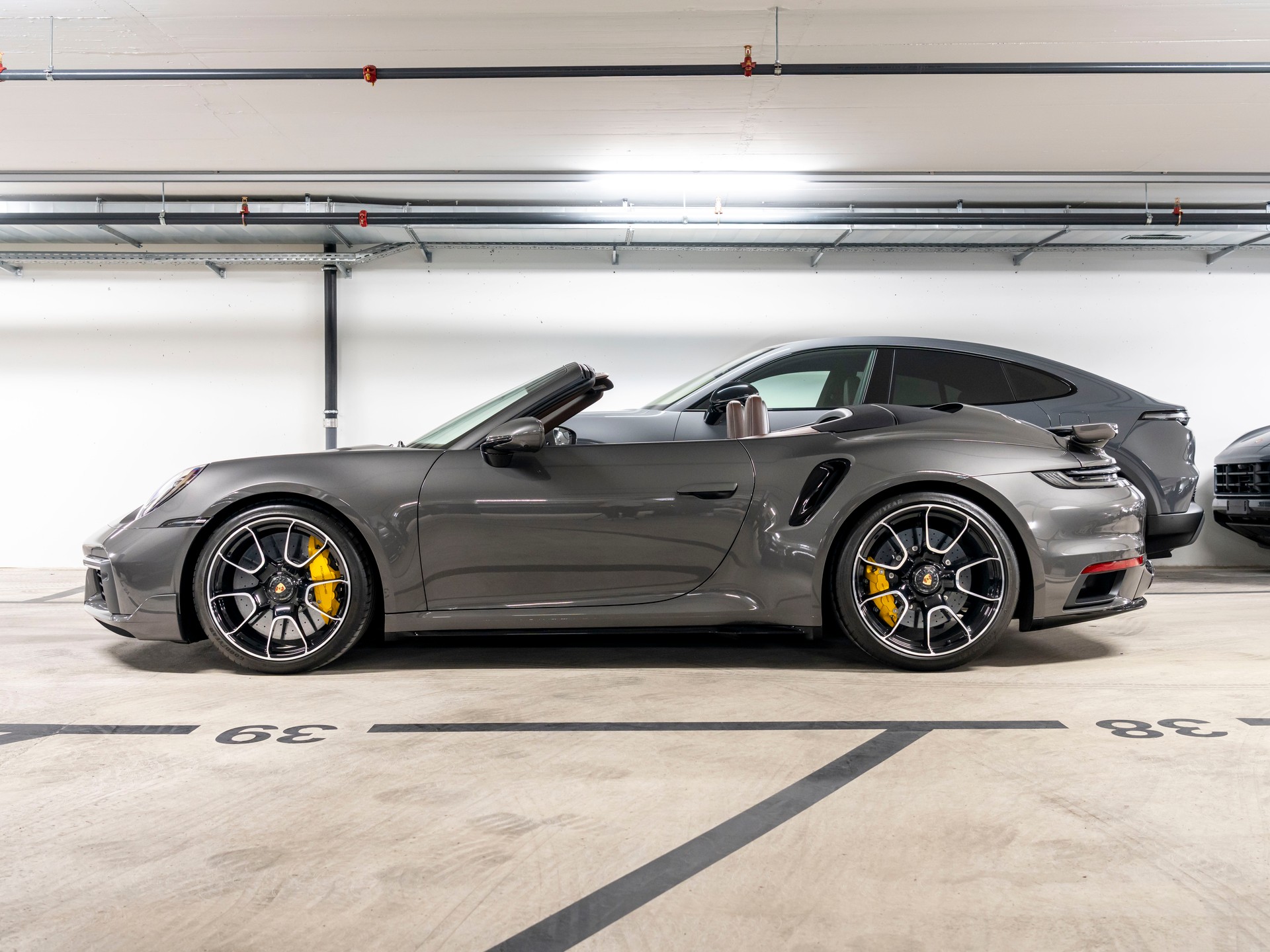 PORSCHE 911 Turbo S Cabriolet PDK-image-26