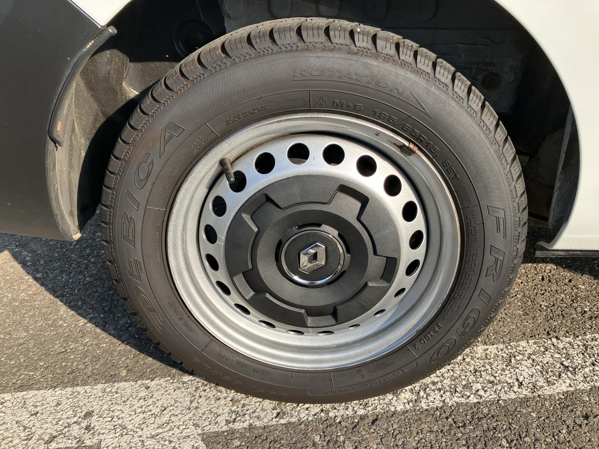 RENAULT Express 1.3TCe 100 PF Advance-image-18
