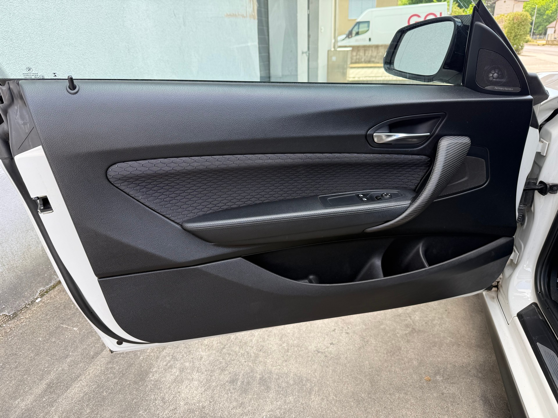 BMW M235i xDrive Steptronic-image-13