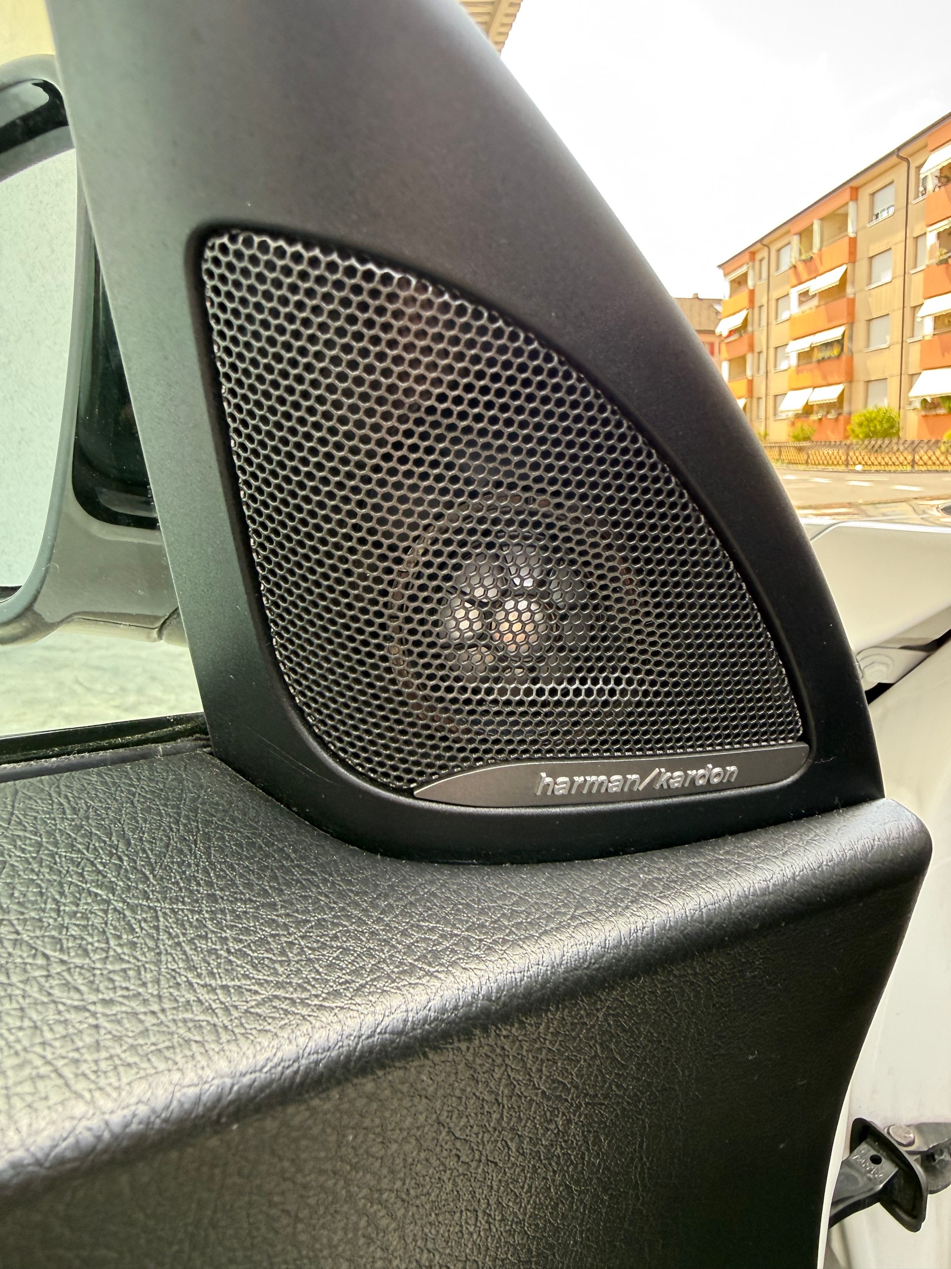 BMW M235i xDrive Steptronic-image-14
