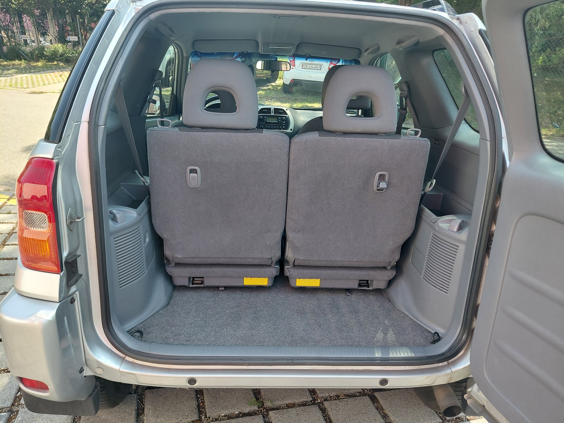 TOYOTA RAV-4 2.0 16V Mountain-image-12
