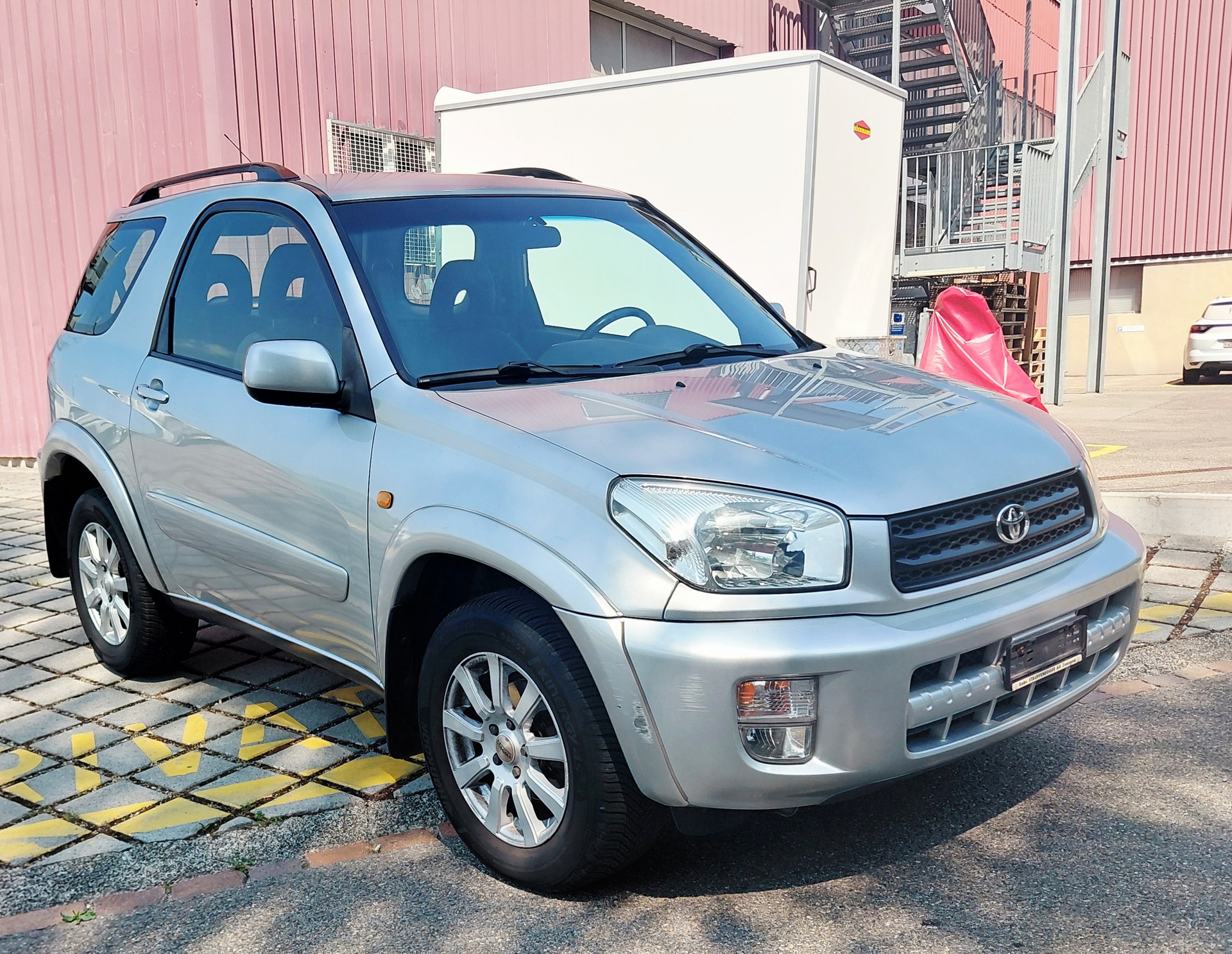TOYOTA RAV-4 2.0 16V Mountain-image-0