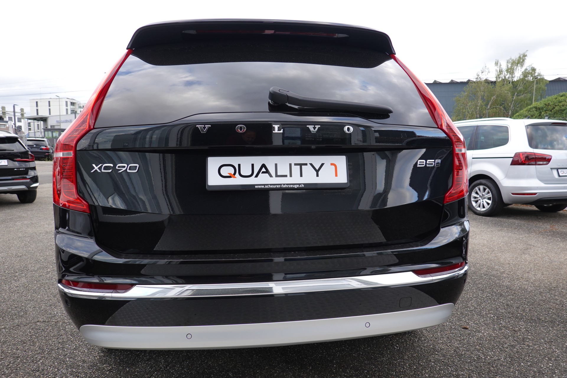 VOLVO XC90 B5 - DIESEL MILD HYBRID - AWD - "INSCRIPTION" - GEARTRONIC - 235 PS-image-2