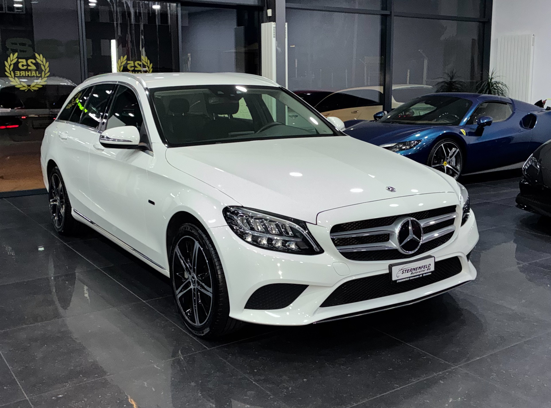 MERCEDES-BENZ C 300 e T-Modell Avantgarde 9G-Tronic-image-2
