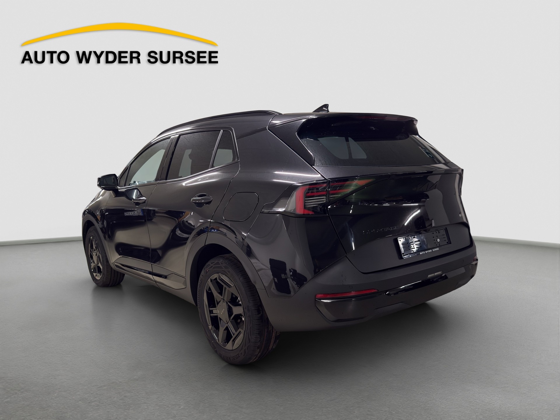 KIA Sportage 1.6 T-GDi Hybrid Black Edition-image-3