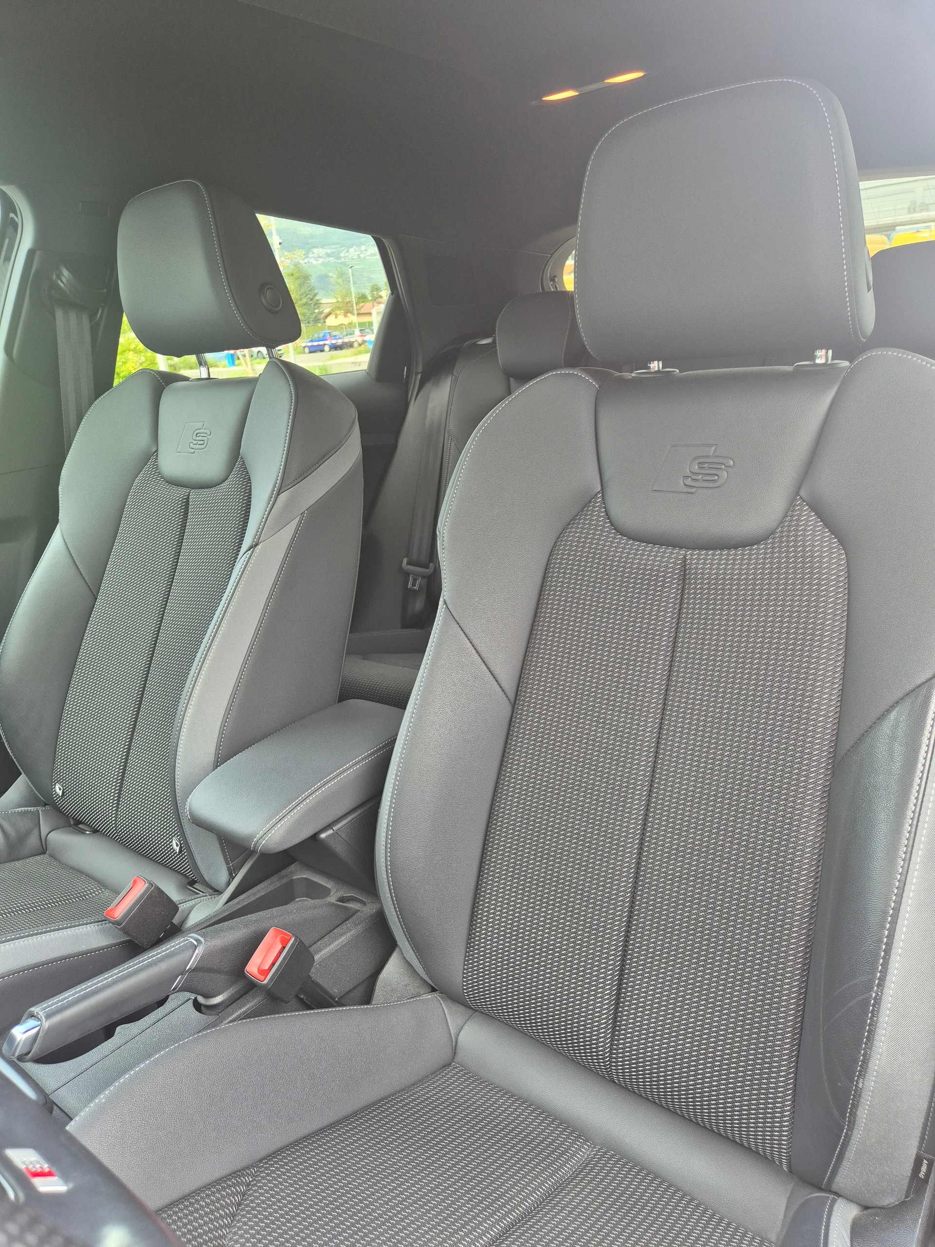 AUDI A1 Sportback 30 TFSI S Line S-tronic-image-14
