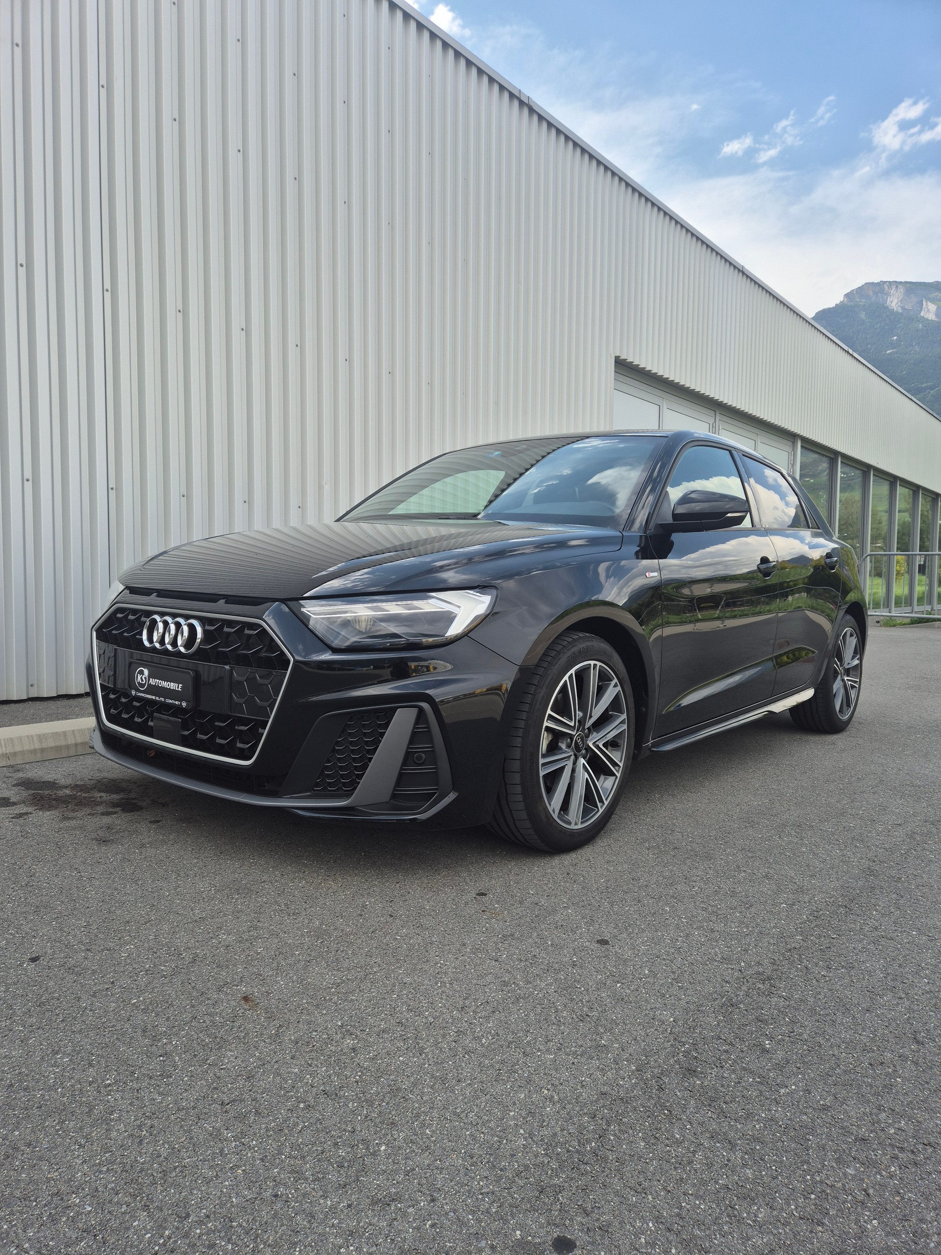 AUDI A1 Sportback 30 TFSI S Line S-tronic-image-0