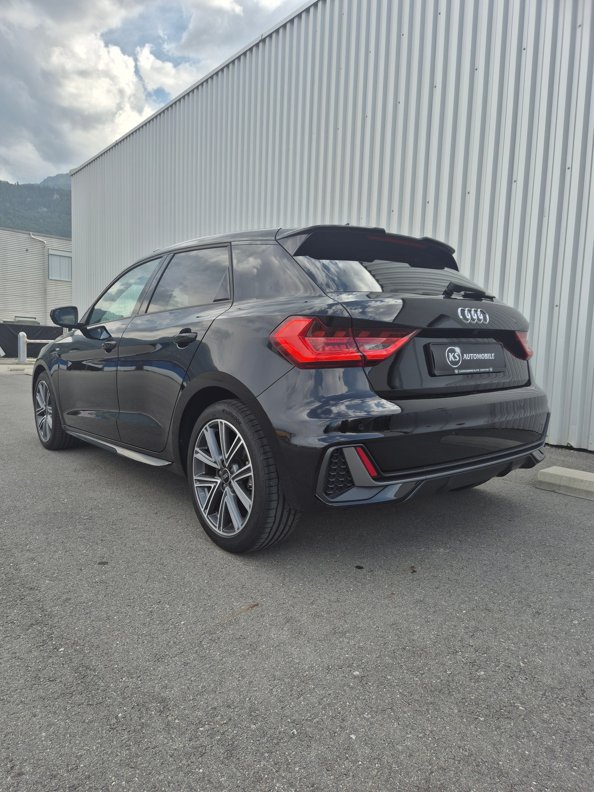 AUDI A1 Sportback 30 TFSI S Line S-tronic-image-6