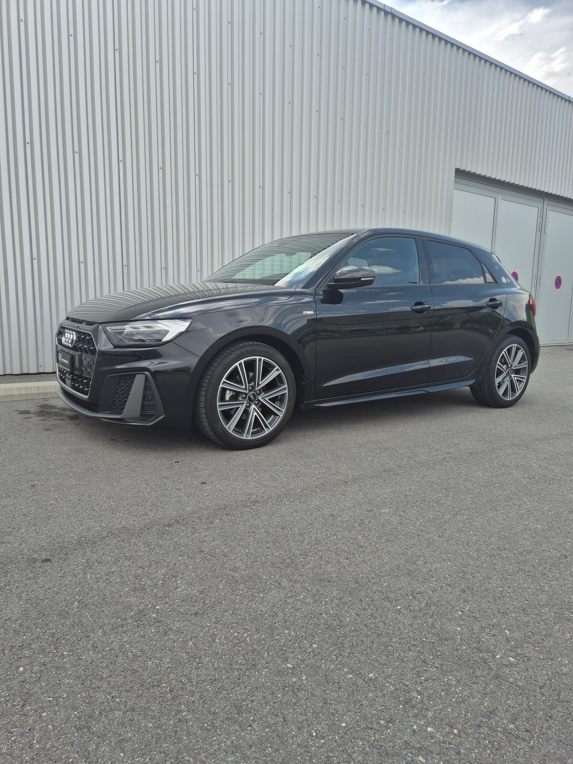 AUDI A1 Sportback 30 TFSI S Line S-tronic-image-3