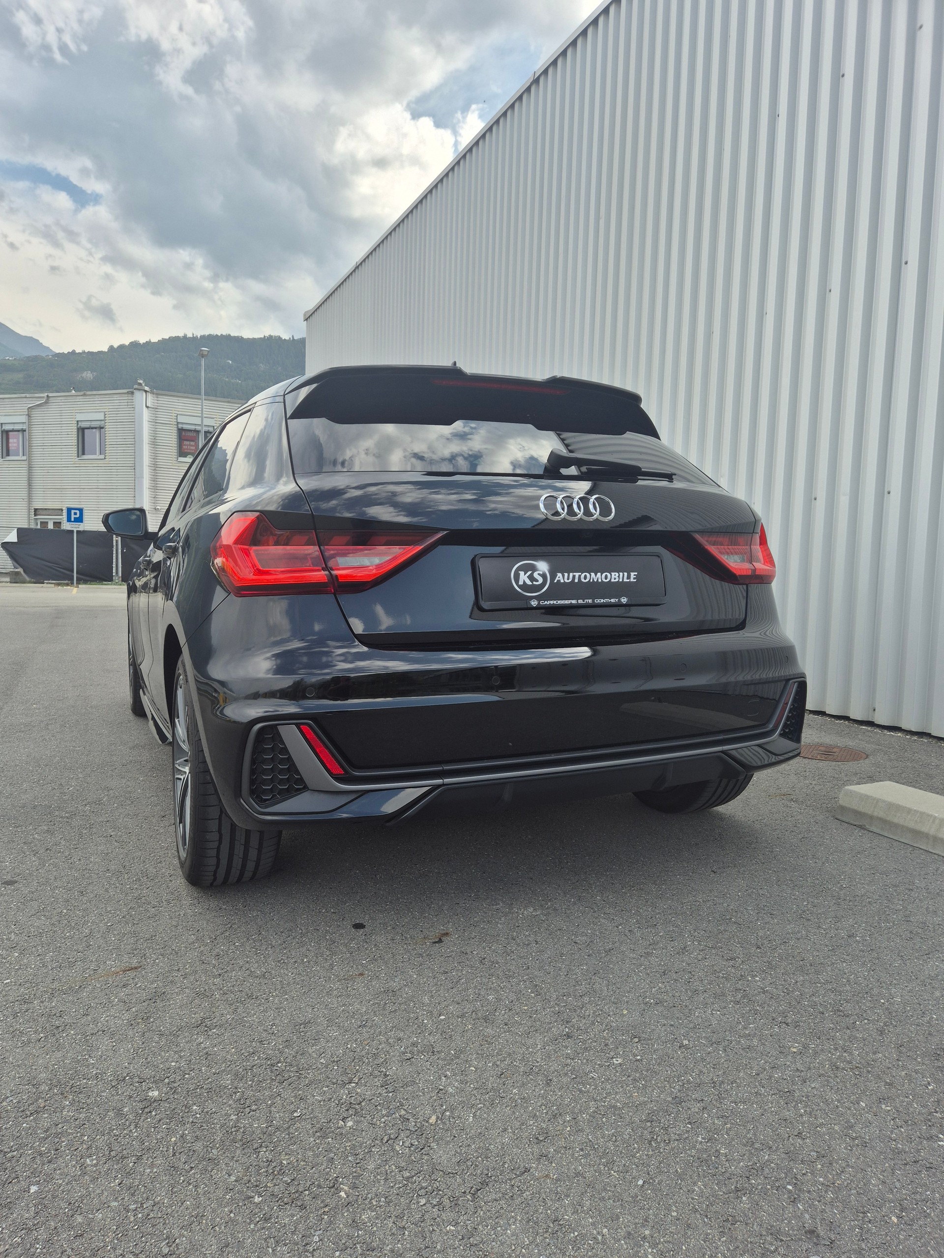 AUDI A1 Sportback 30 TFSI S Line S-tronic-image-9