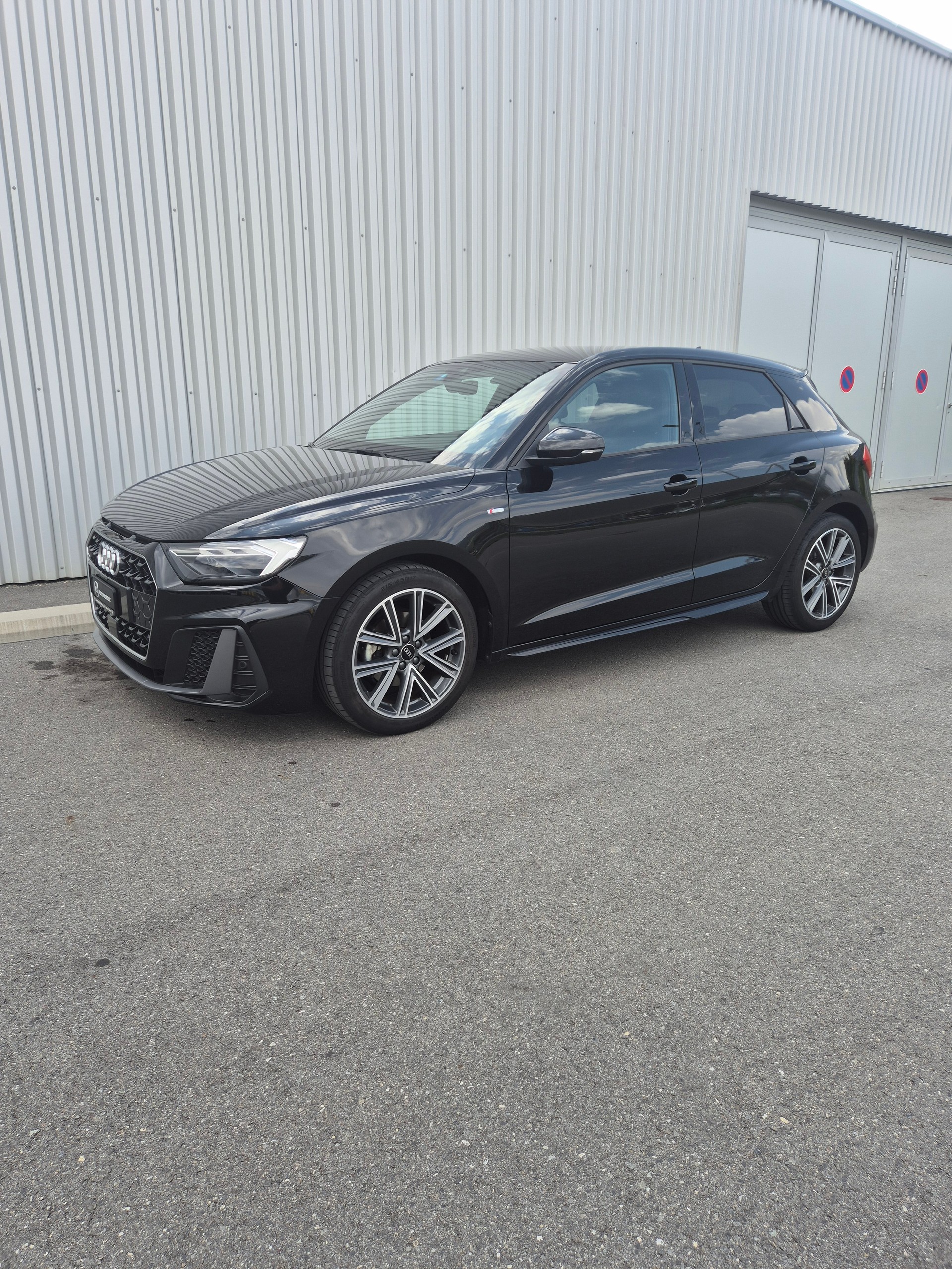 AUDI A1 Sportback 30 TFSI S Line S-tronic-image-4