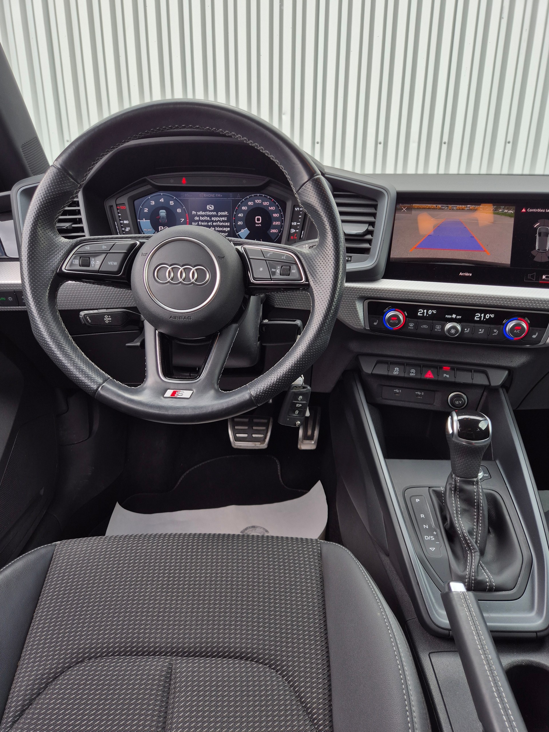 AUDI A1 Sportback 30 TFSI S Line S-tronic-image-13