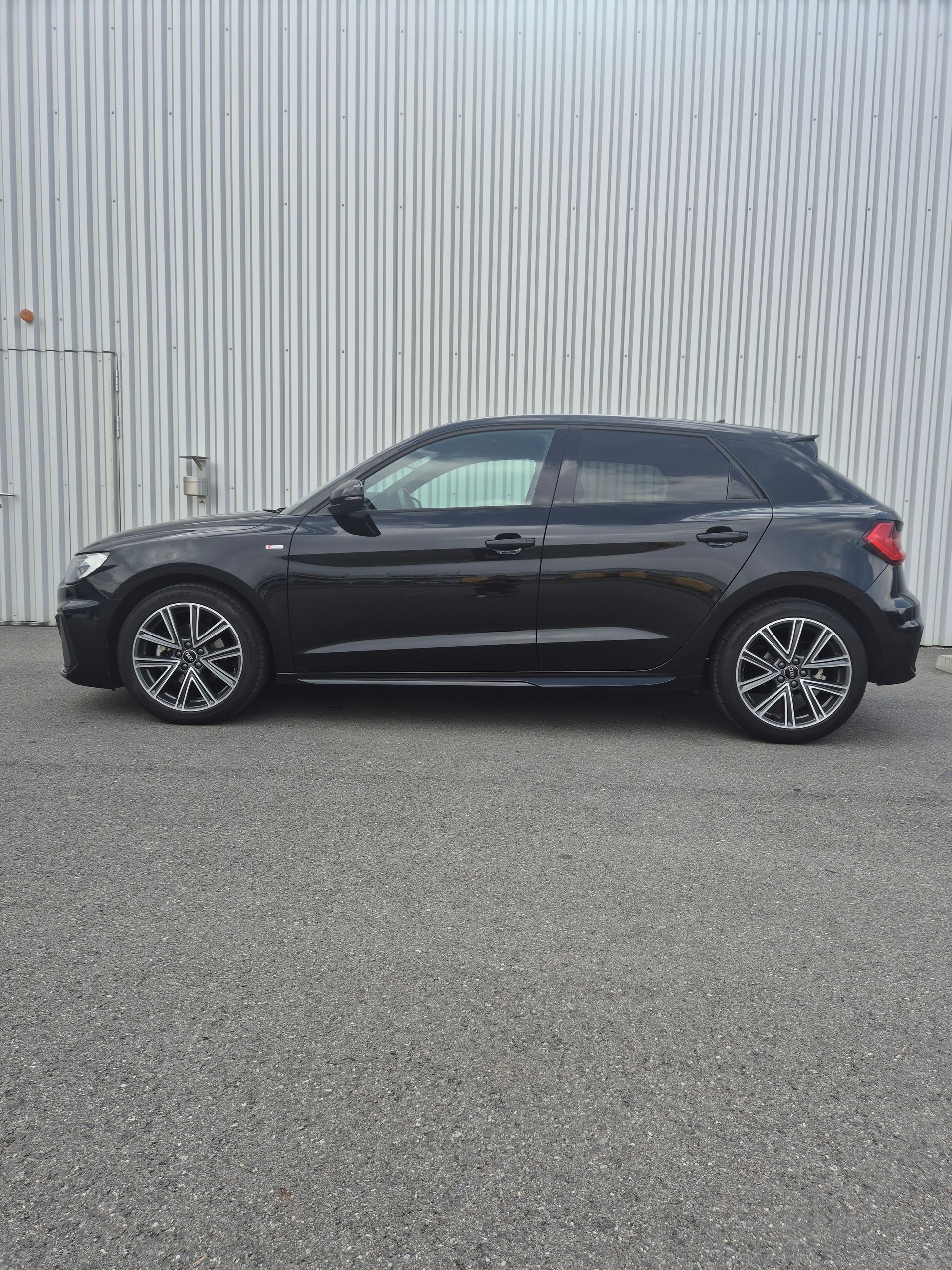 AUDI A1 Sportback 30 TFSI S Line S-tronic-image-5
