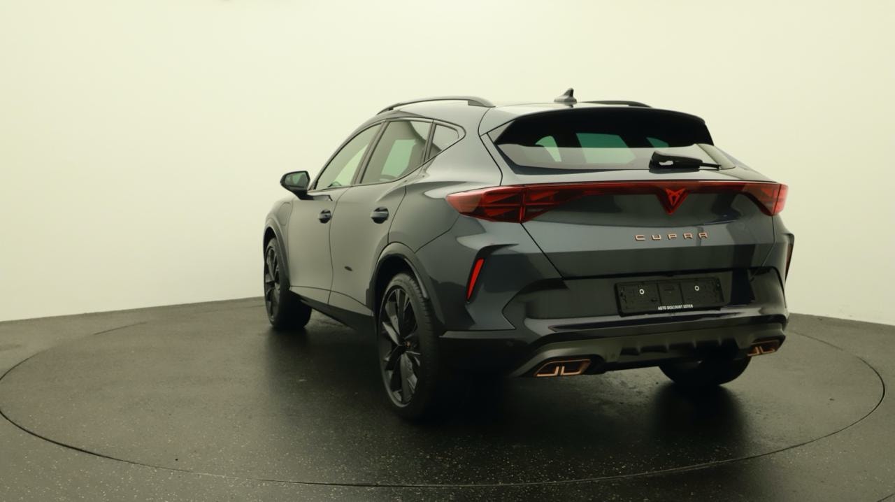 CUPRA Formentor 1.5 e-HYBRID pHEV VZ Black Edition-image-3