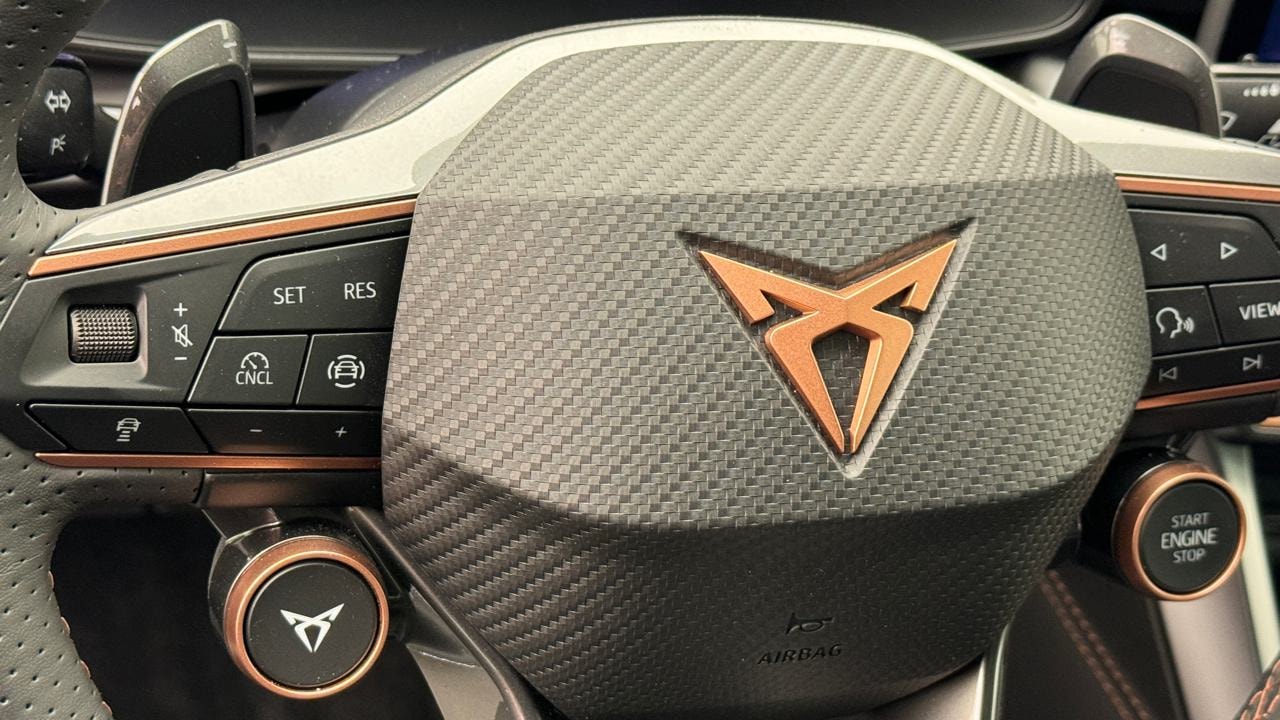 CUPRA Formentor 1.5 e-HYBRID pHEV VZ Black Edition-image-9