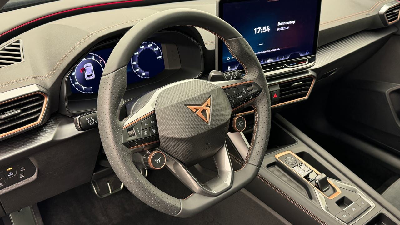 CUPRA Formentor 1.5 e-HYBRID pHEV VZ Black Edition-image-6