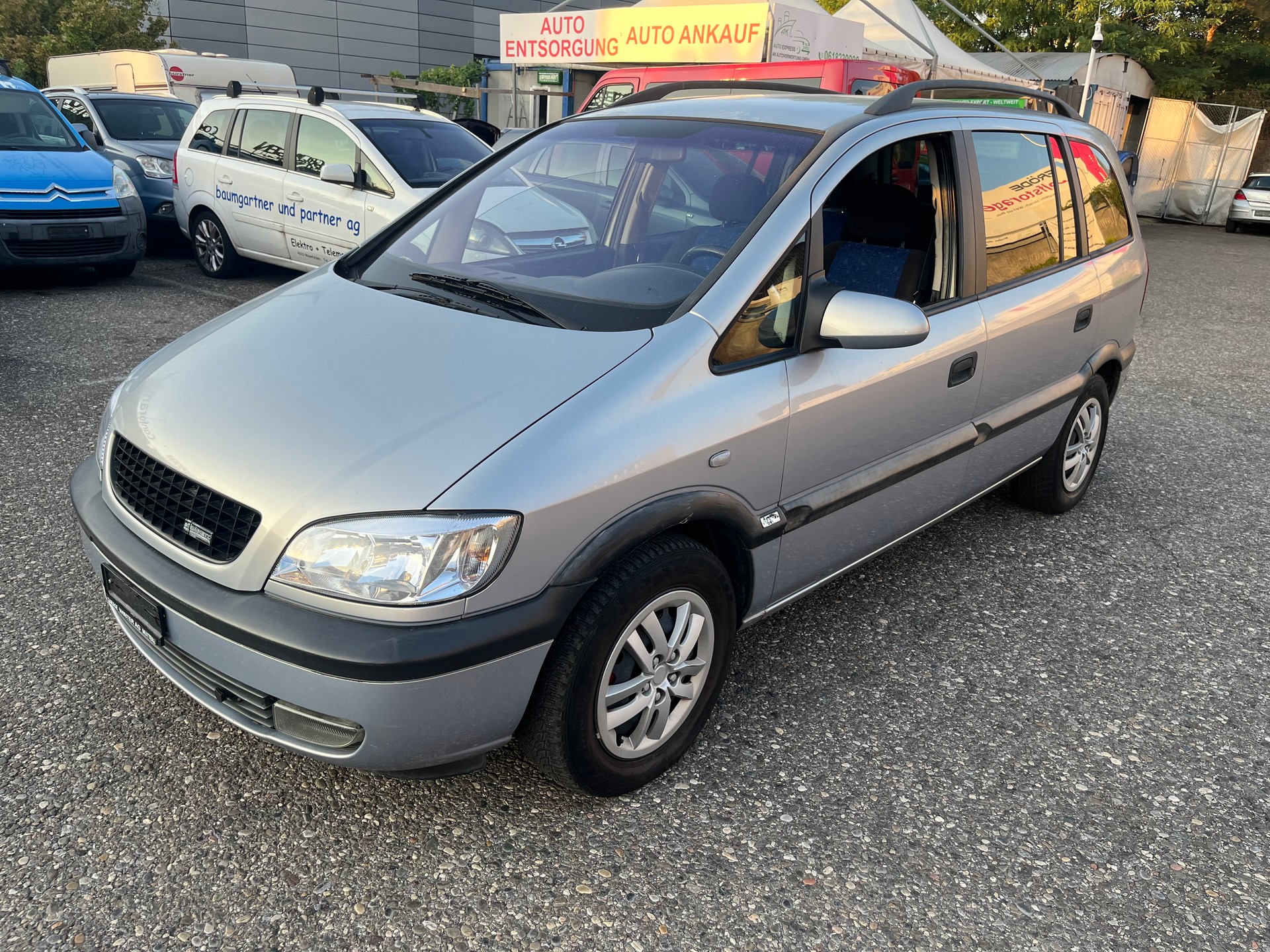 OPEL Zafira 2.2i 16V Linea Fresca-image-0