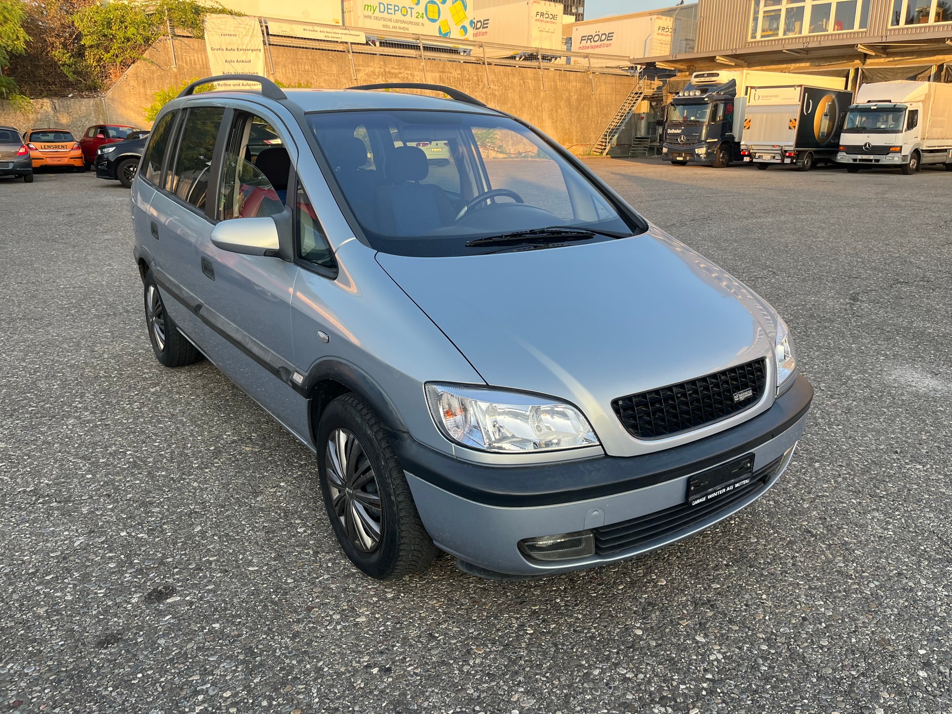 OPEL Zafira 2.2i 16V Linea Fresca-image-1