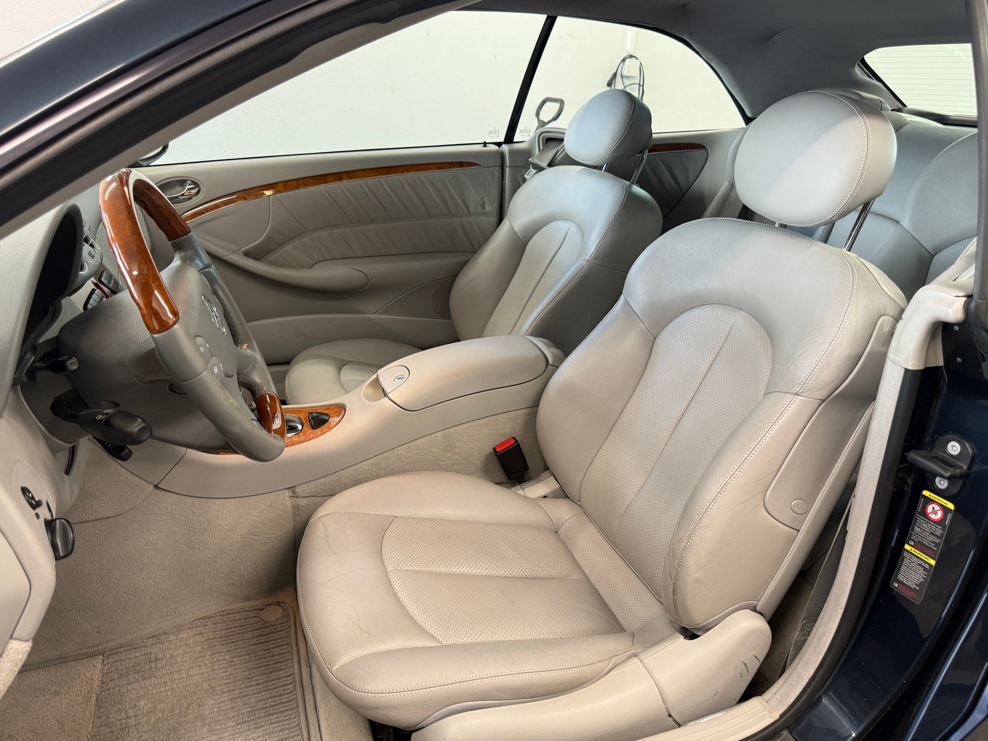 MERCEDES-BENZ CLK 320 Elégance Automatic-image-9