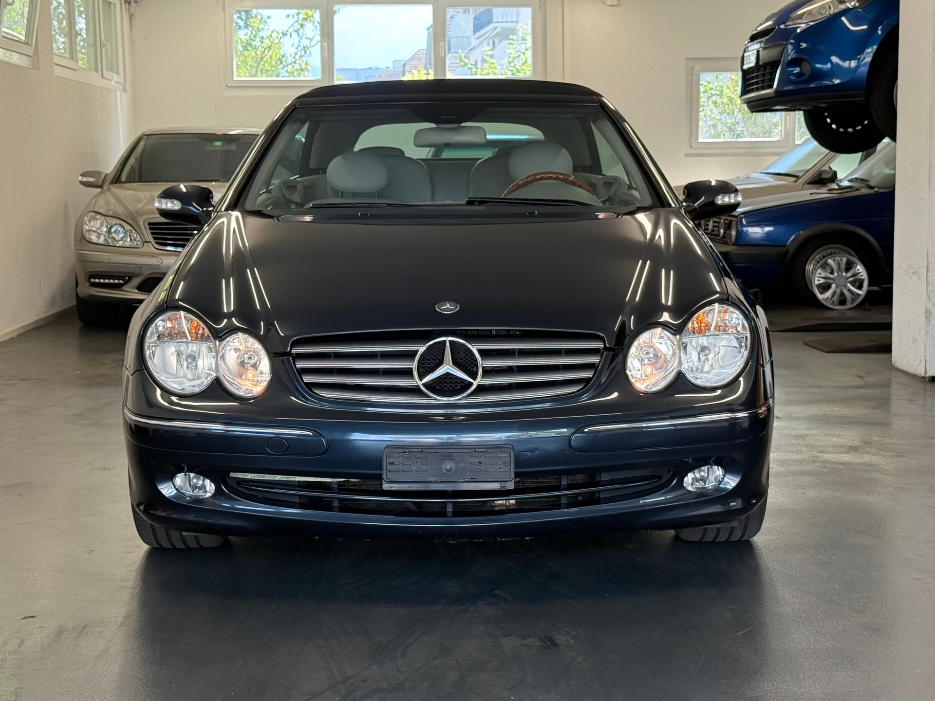 MERCEDES-BENZ CLK 320 Elégance Automatic-image-0