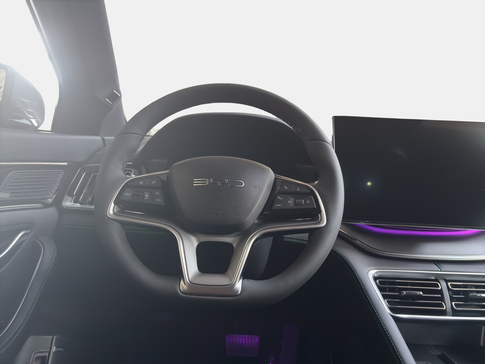 BYD Seal U DM-i Design AWD-image-12