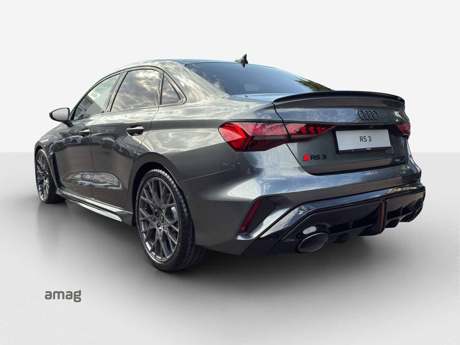 AUDI RS3 Limousine 2.5 TSI quattro S-tronic-image-2