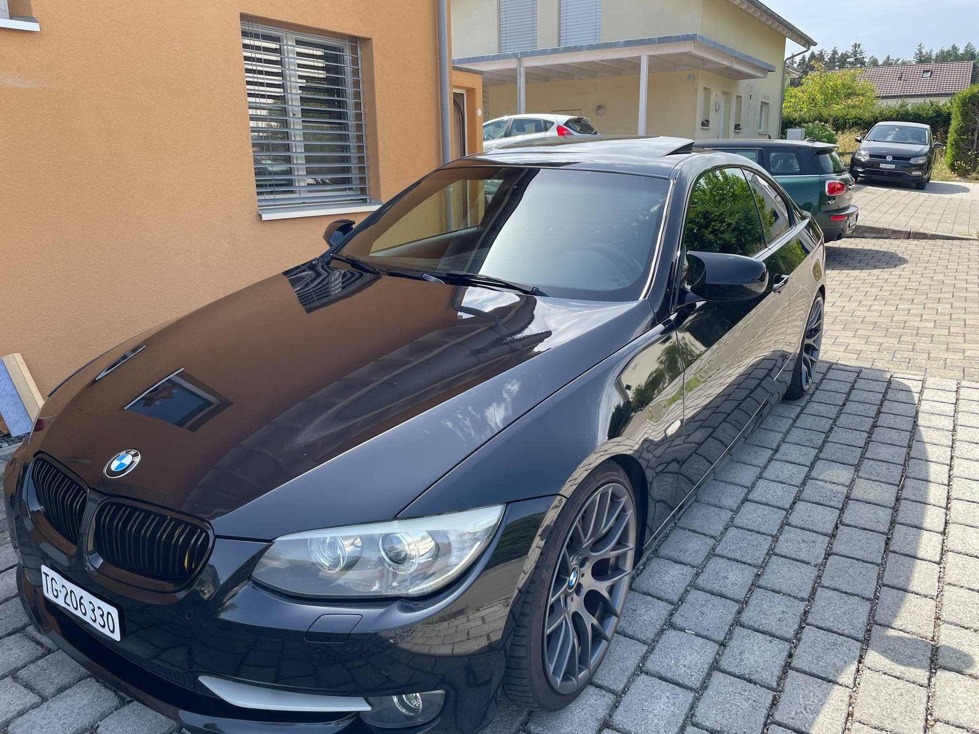 BMW 335i xDrive-image-0