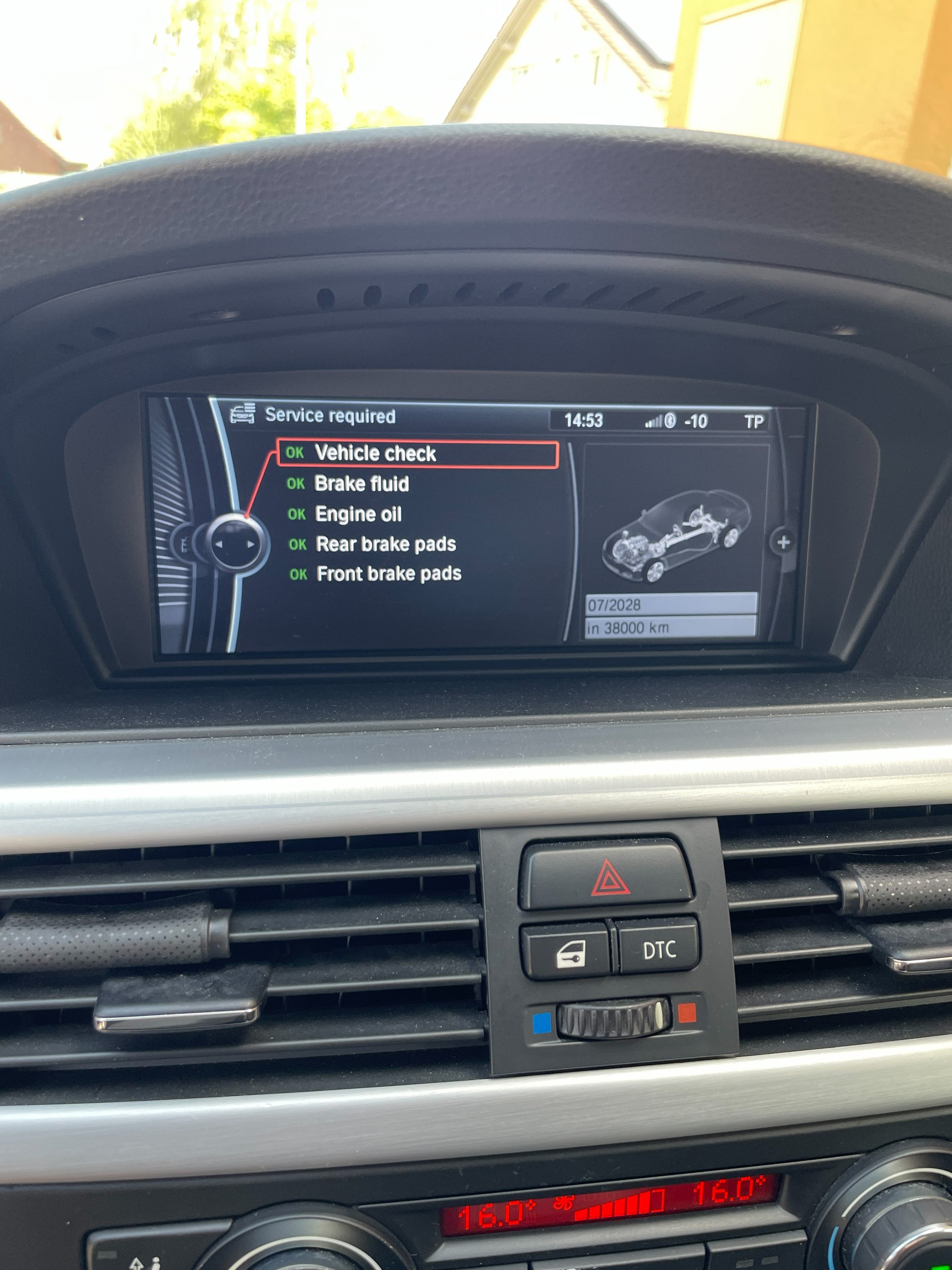 BMW 335i xDrive-image-8