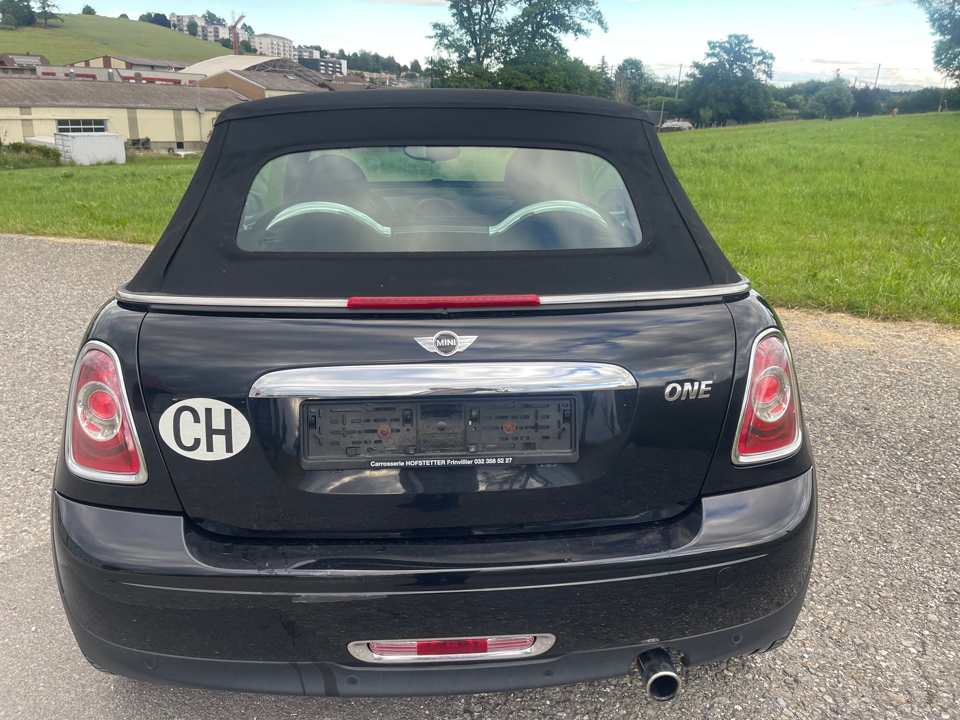 MINI One Cabriolet-image-7