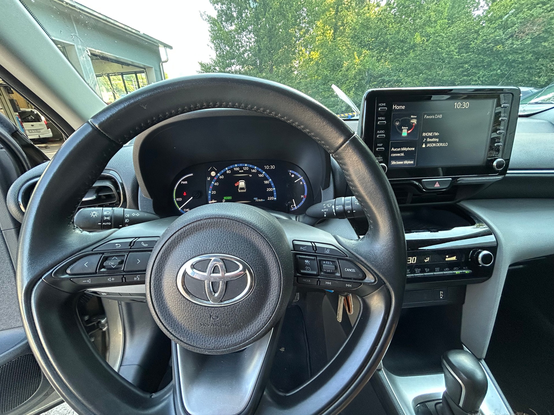 TOYOTA Yaris Cross 1.5 Comfort e-CVT AWDi-image-8