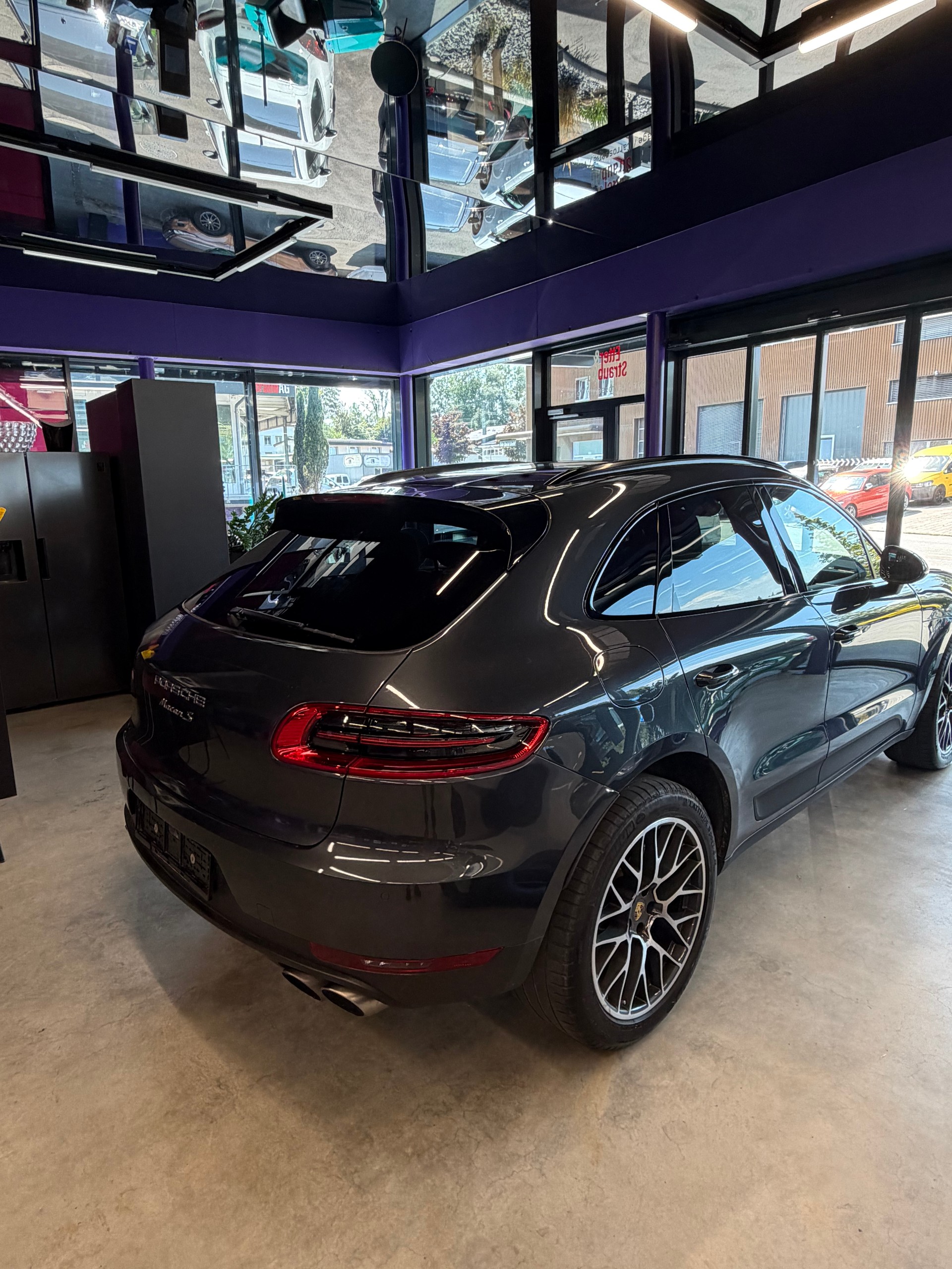 PORSCHE Macan S PDK-image-2