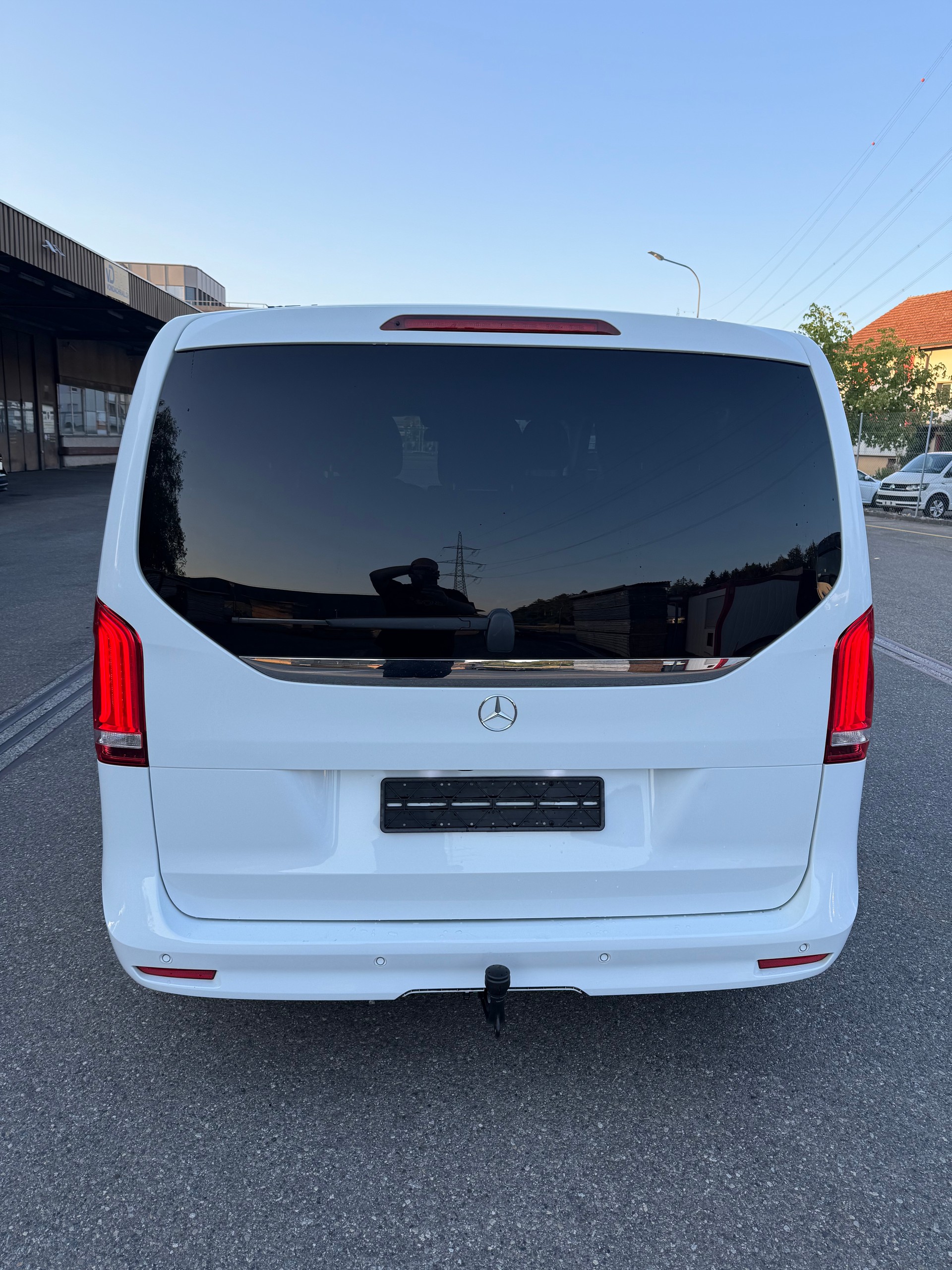 MERCEDES-BENZ V 220 d kompakt 9G-Tronic 6 Plätze-image-4