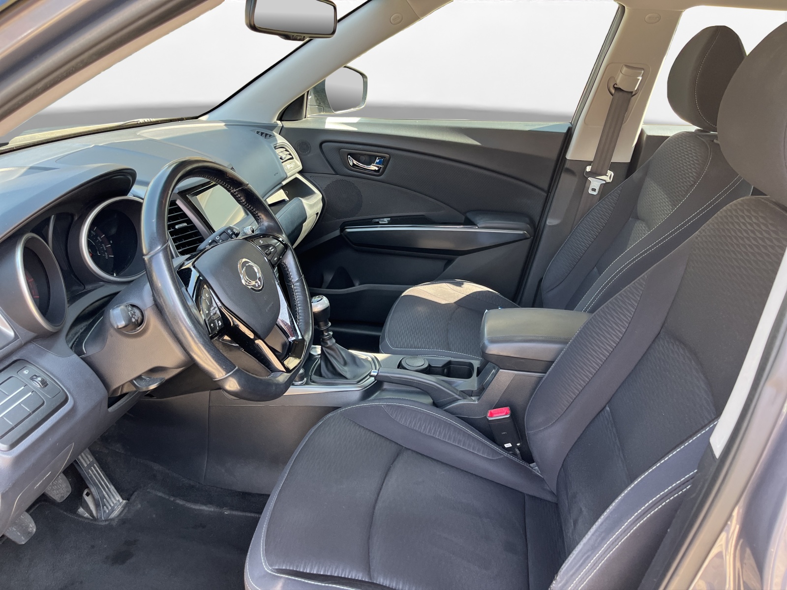 KGM-SsangYong XLV 1.6 e-XGi Quartz 2WD-image-8