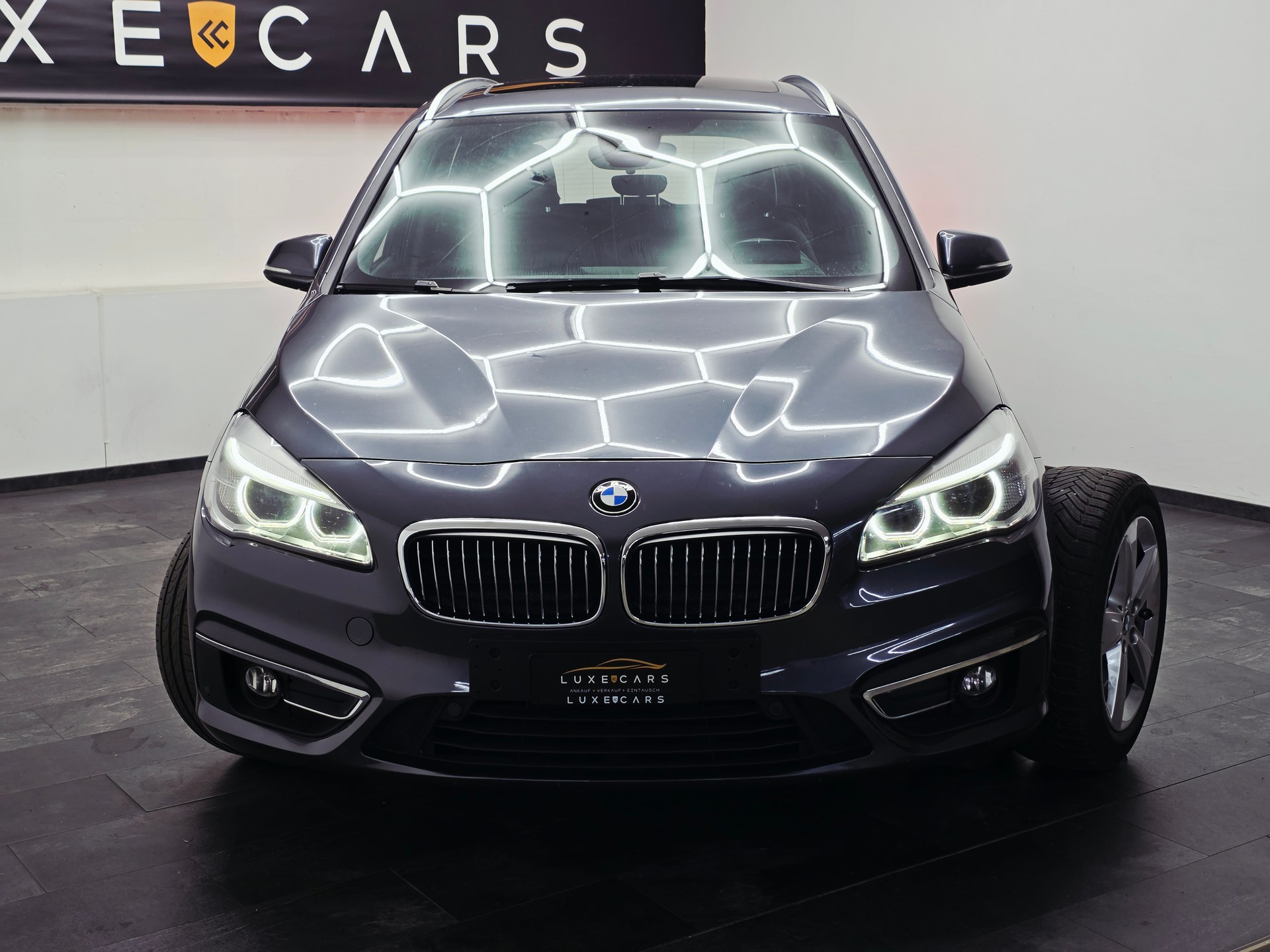 BMW 218d 2.0 Gran Tourer LUXURY LINE Steptronic 7 PLÄTZER*TOP AUSSTATTUNG*8 FACH RÄDER*FRISCH MFK UND SERVICE*-image-3